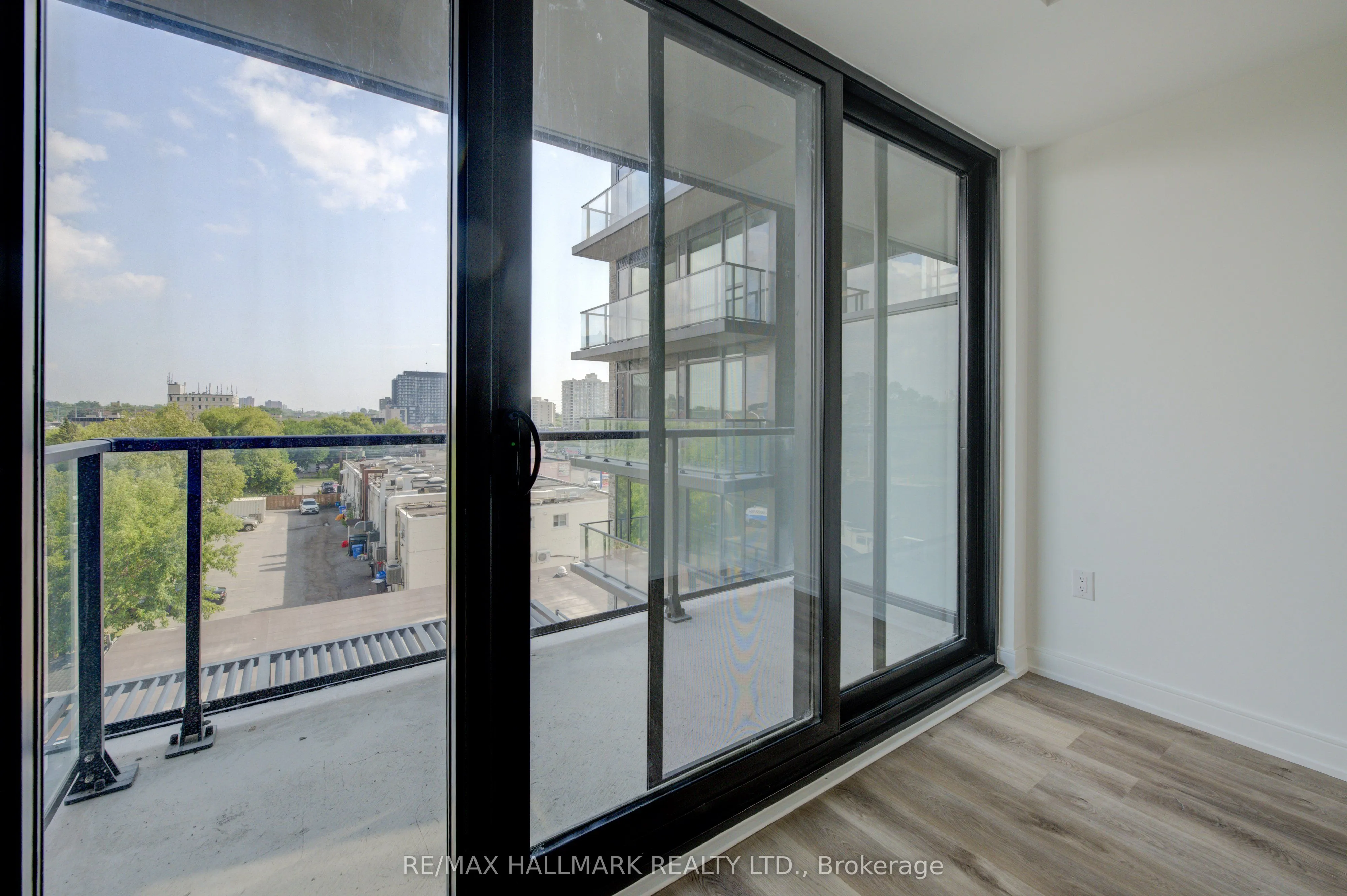 3009 Novar Road, #401