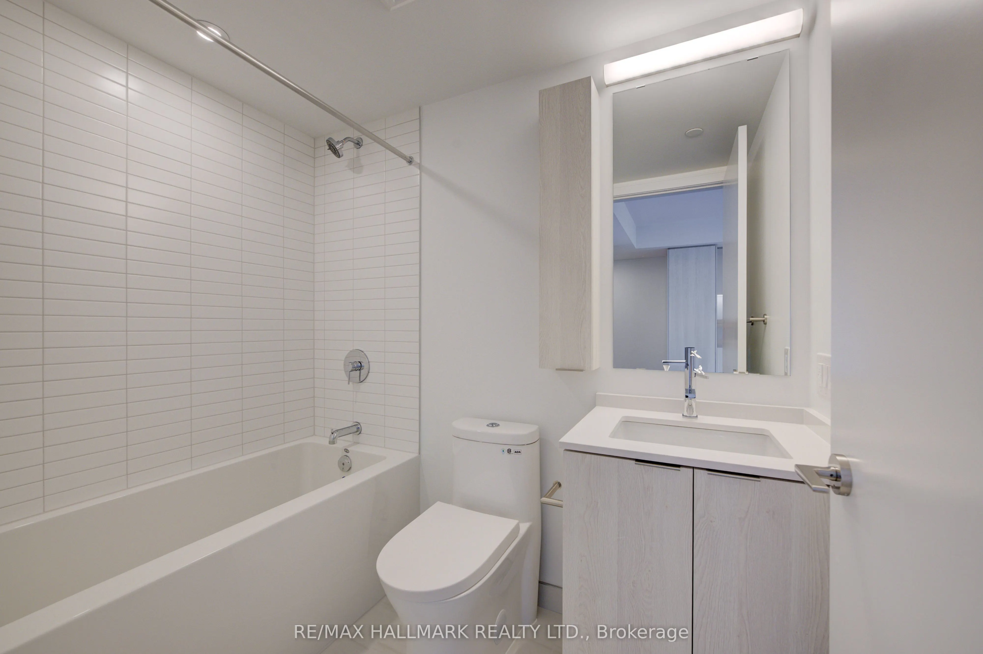 3009 Novar Road, #401