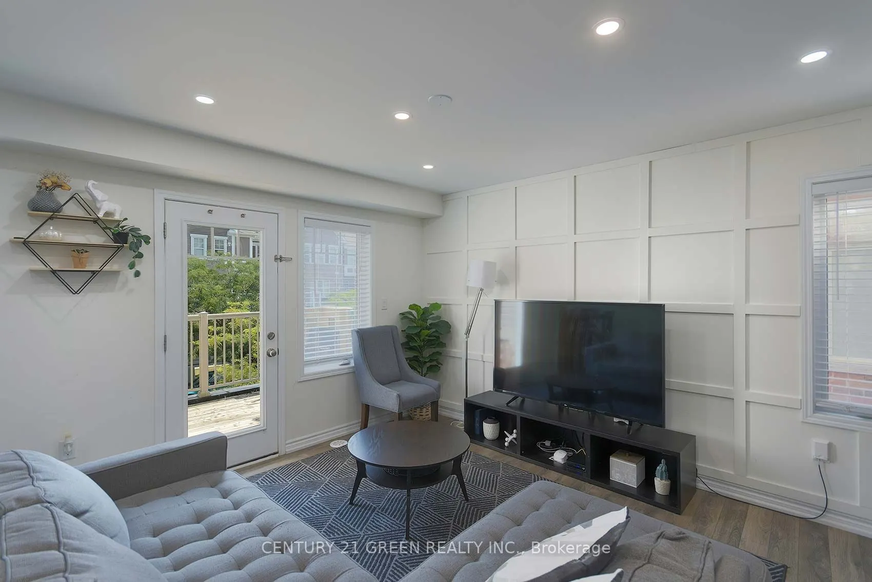 526 Allport Gate