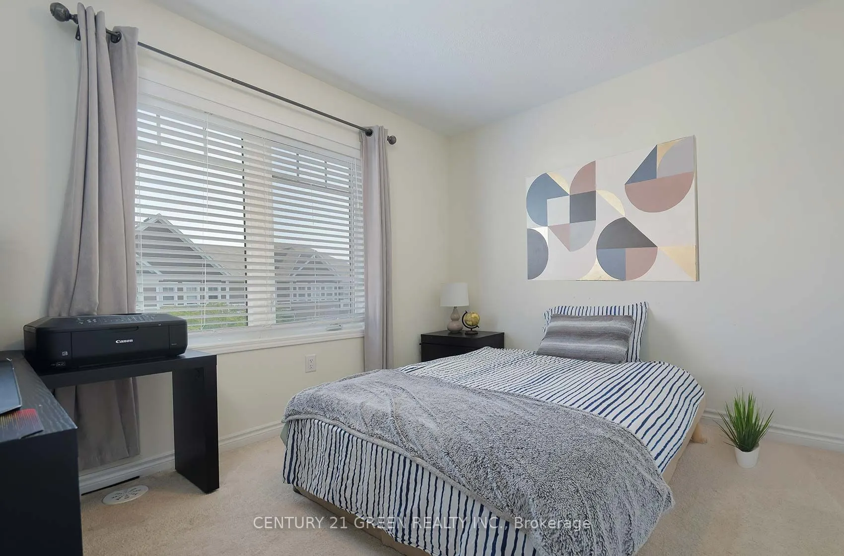 526 Allport Gate