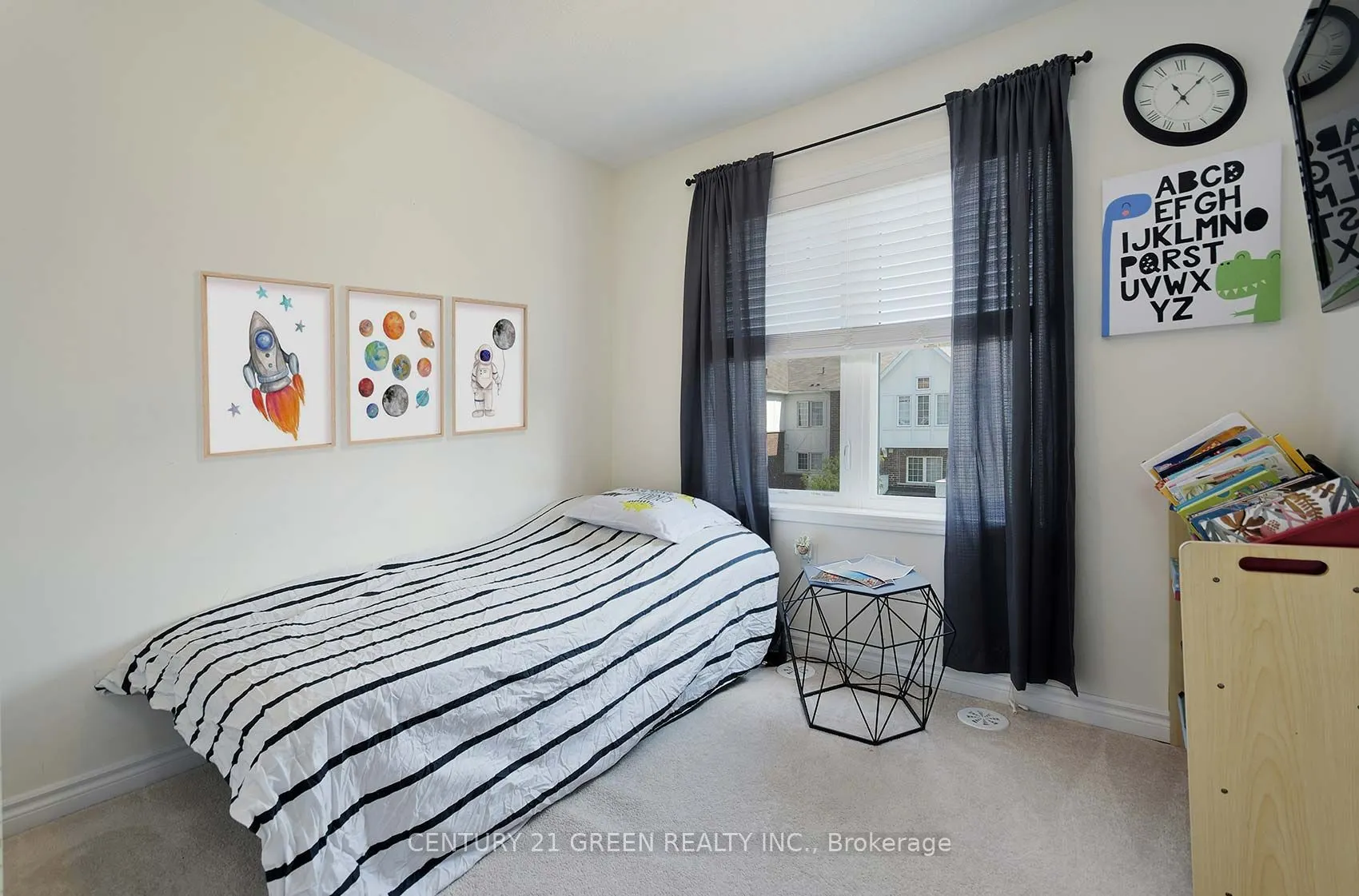 526 Allport Gate