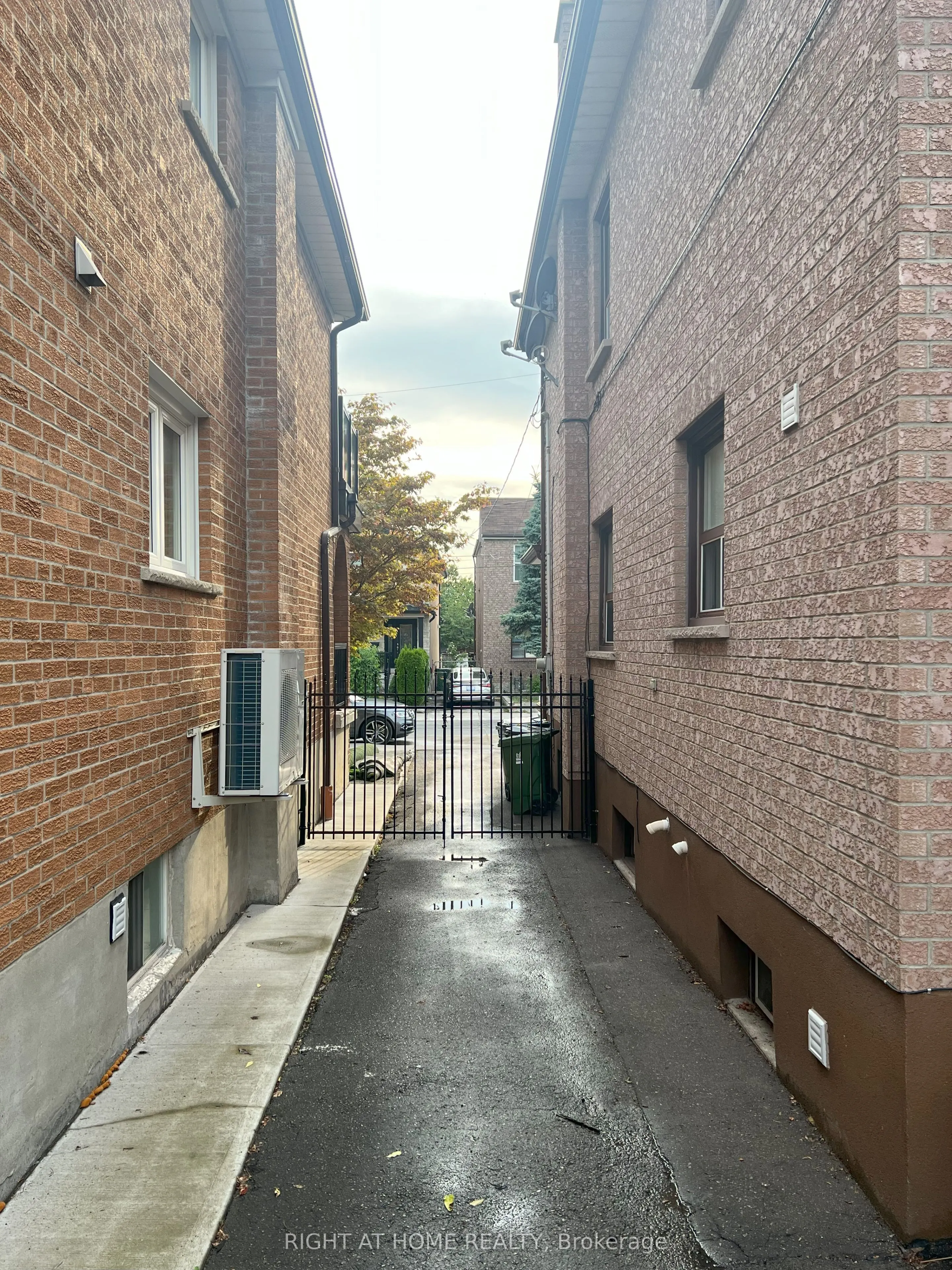 195 Rosethorn Avenue