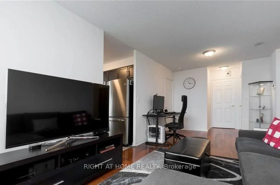 4900 Glen Erin Drive, #509