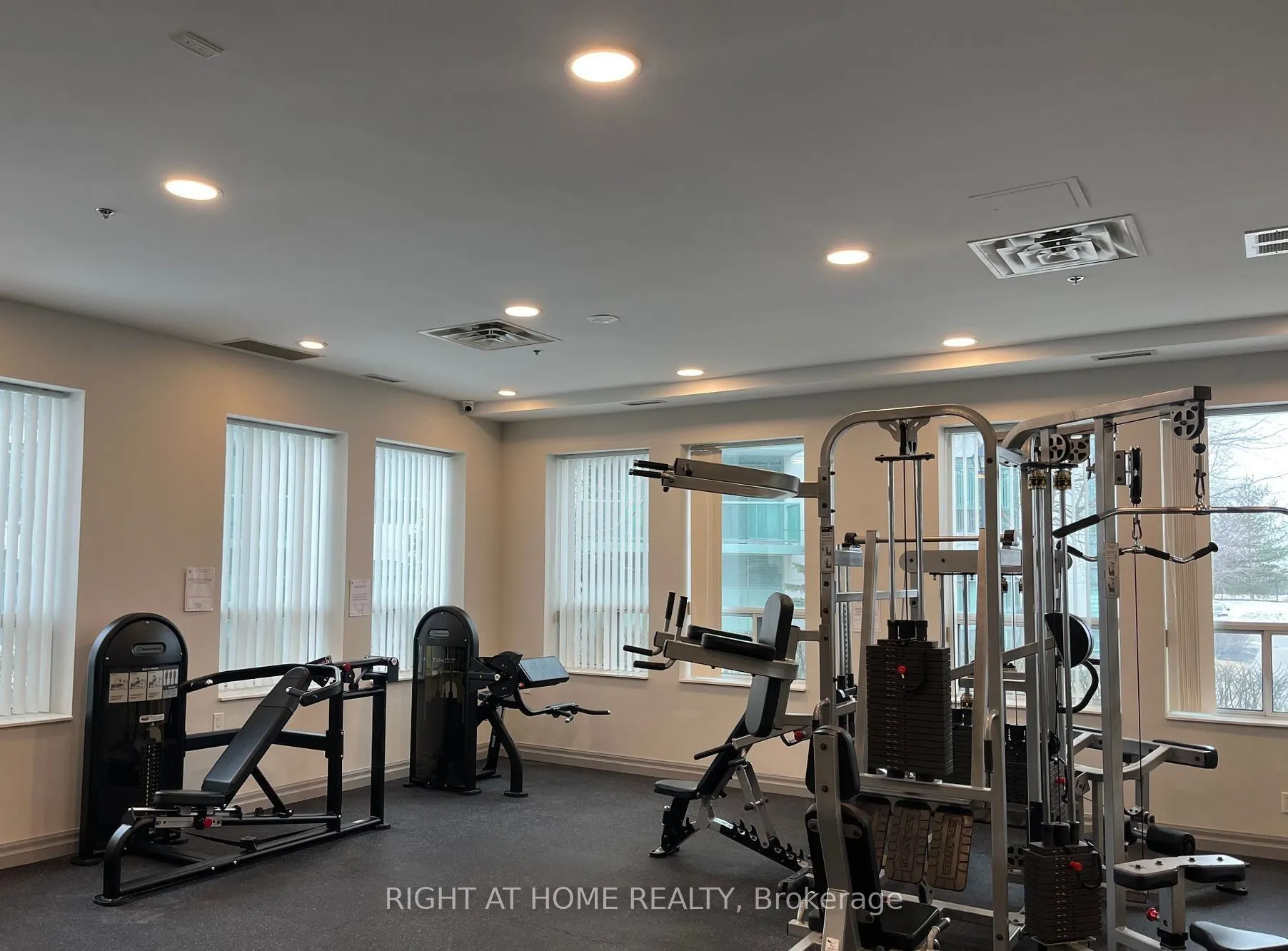 4900 Glen Erin Drive, #509