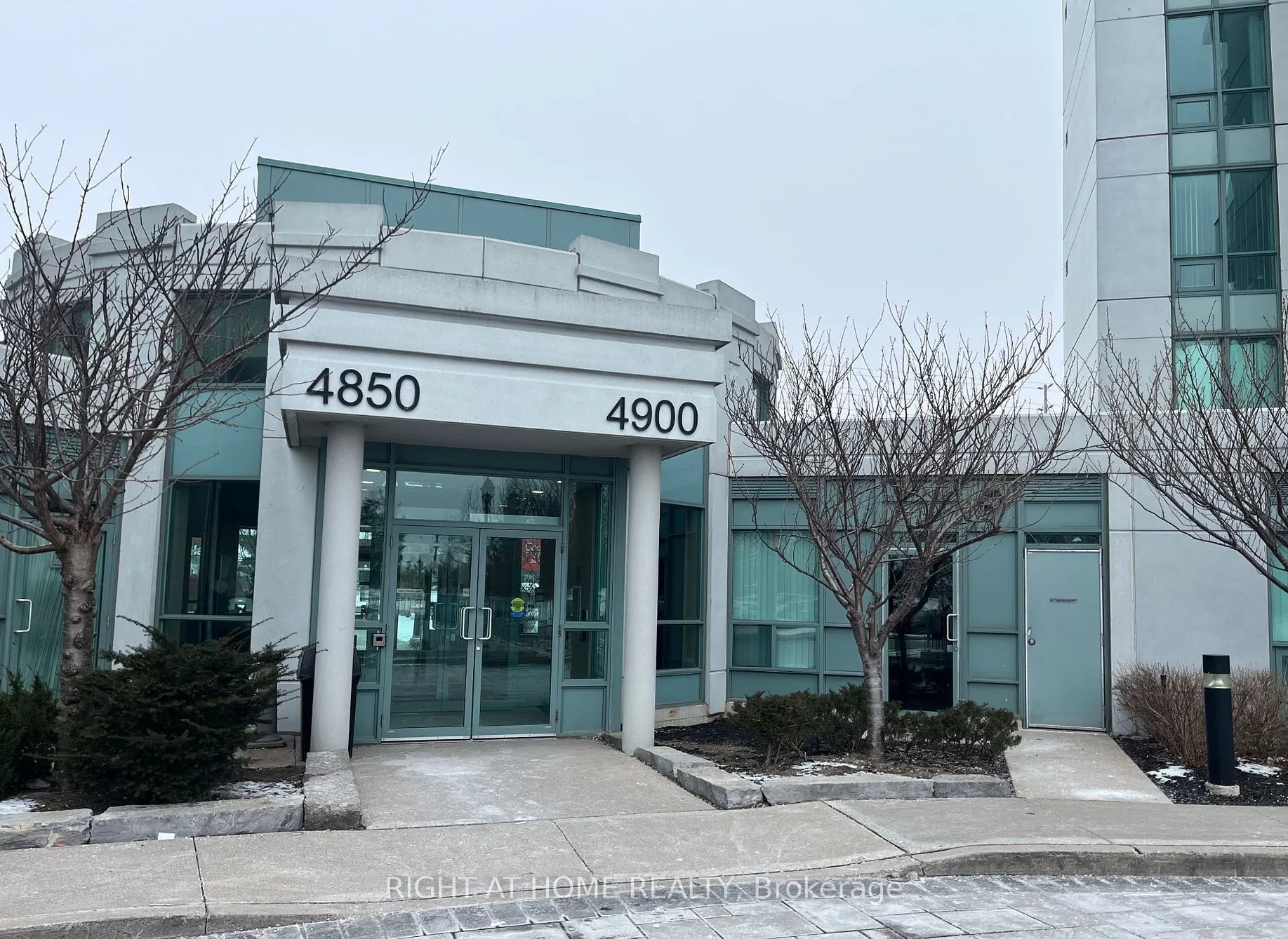 4900 Glen Erin Drive, #509
