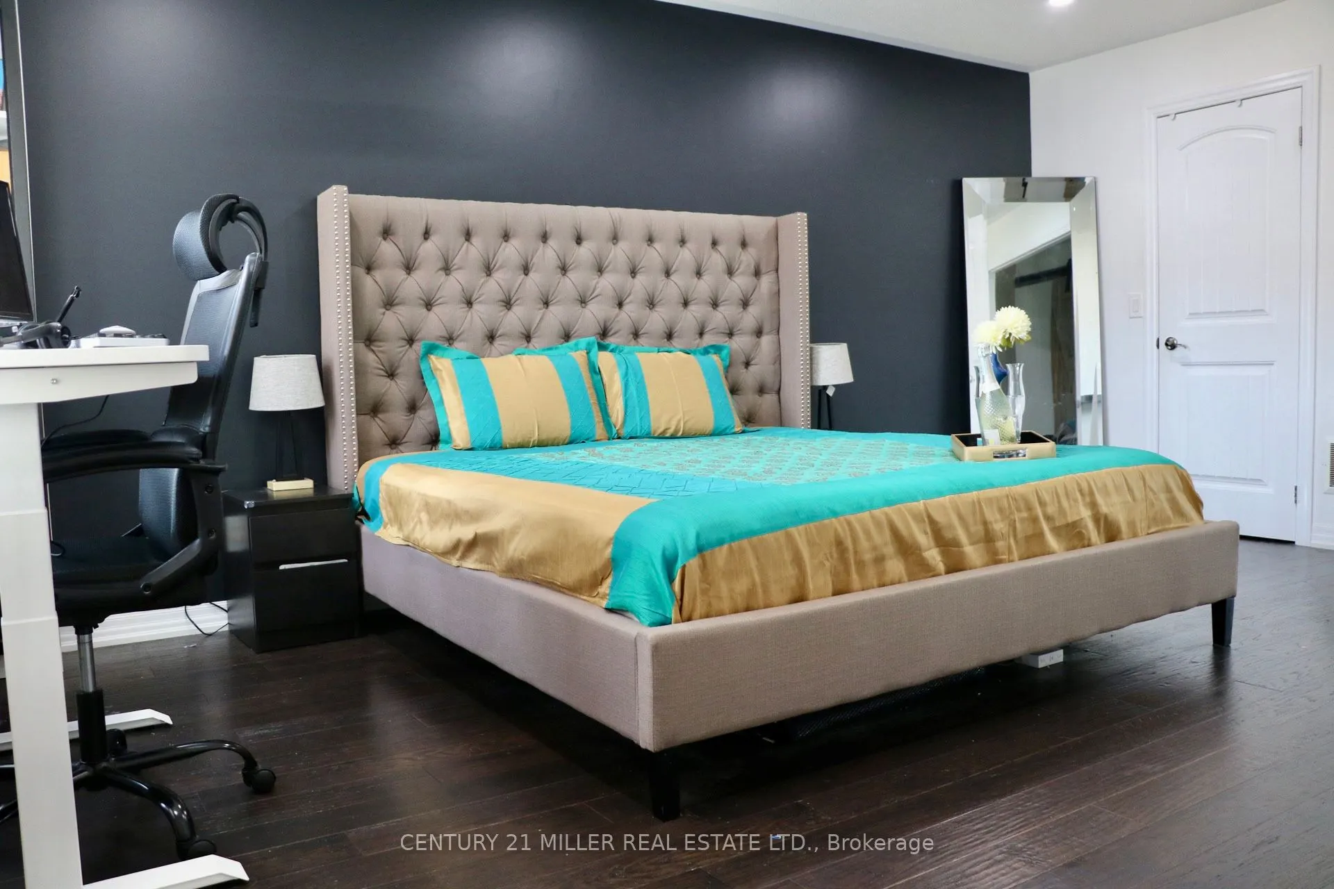113 Aird Court