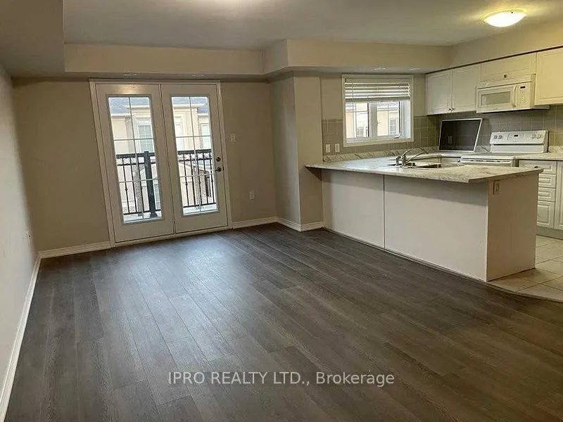 2441 Greenwich Drive, #120