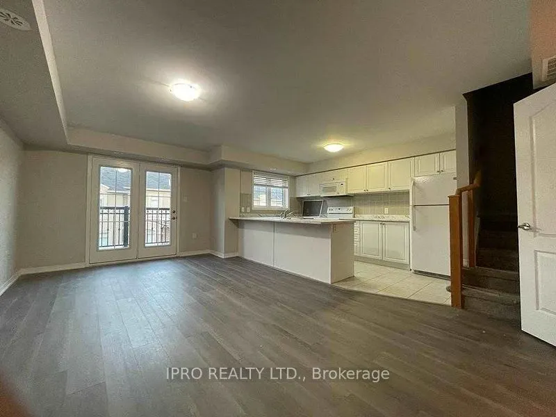 2441 Greenwich Drive, #120