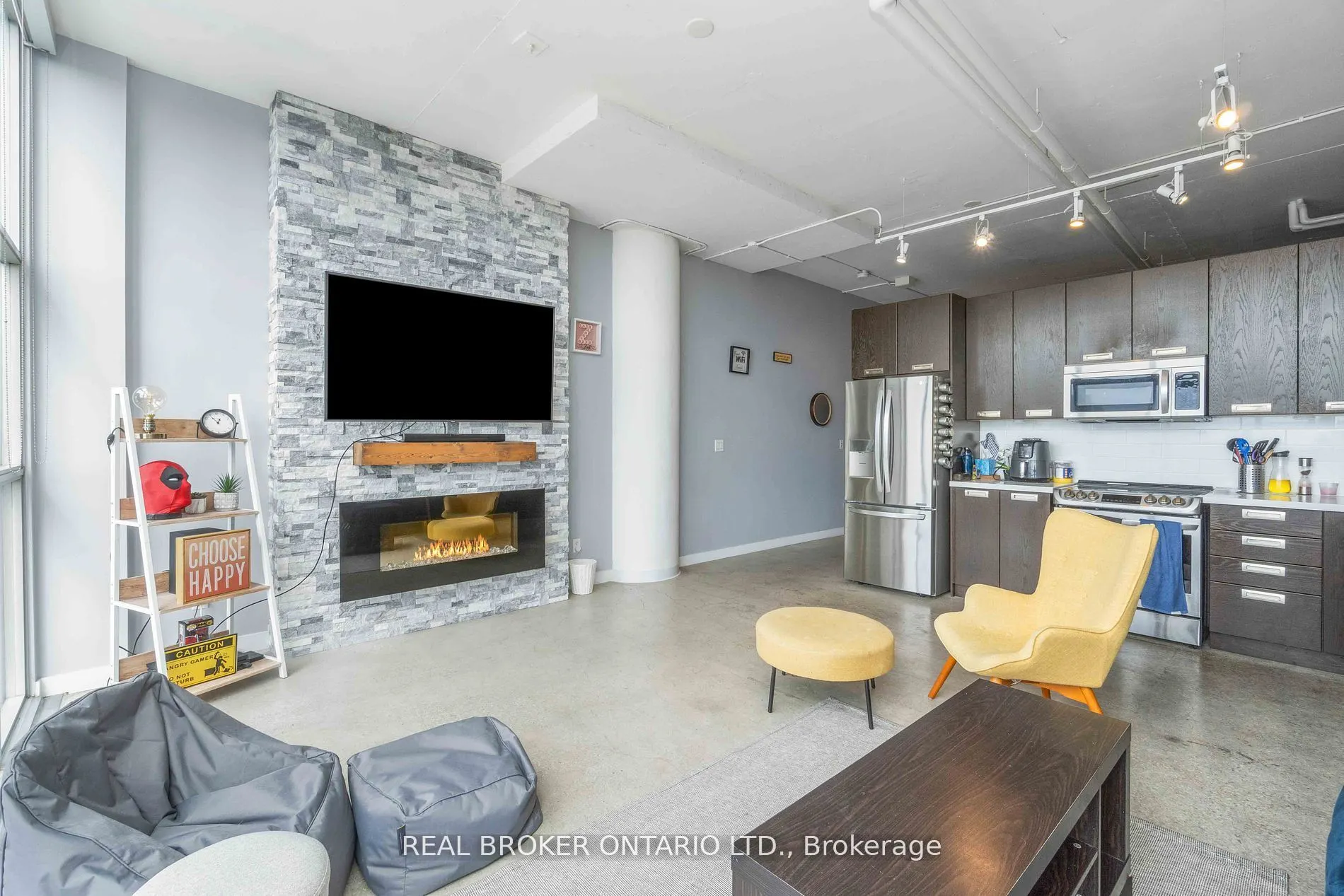 2 Fieldway Road, #1211