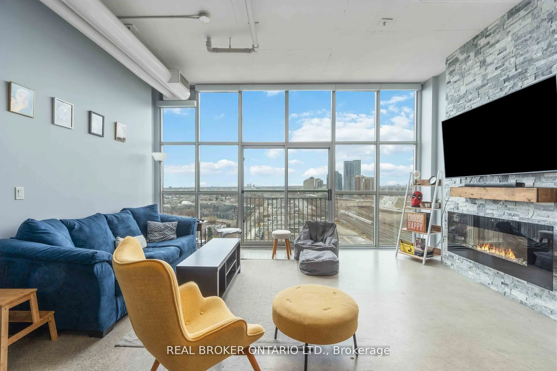 2 Fieldway Road, #1211