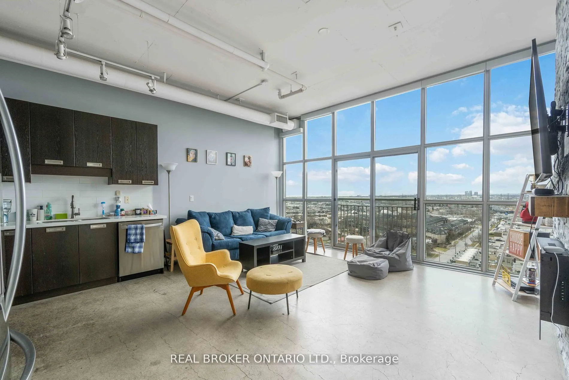 2 Fieldway Road, #1211