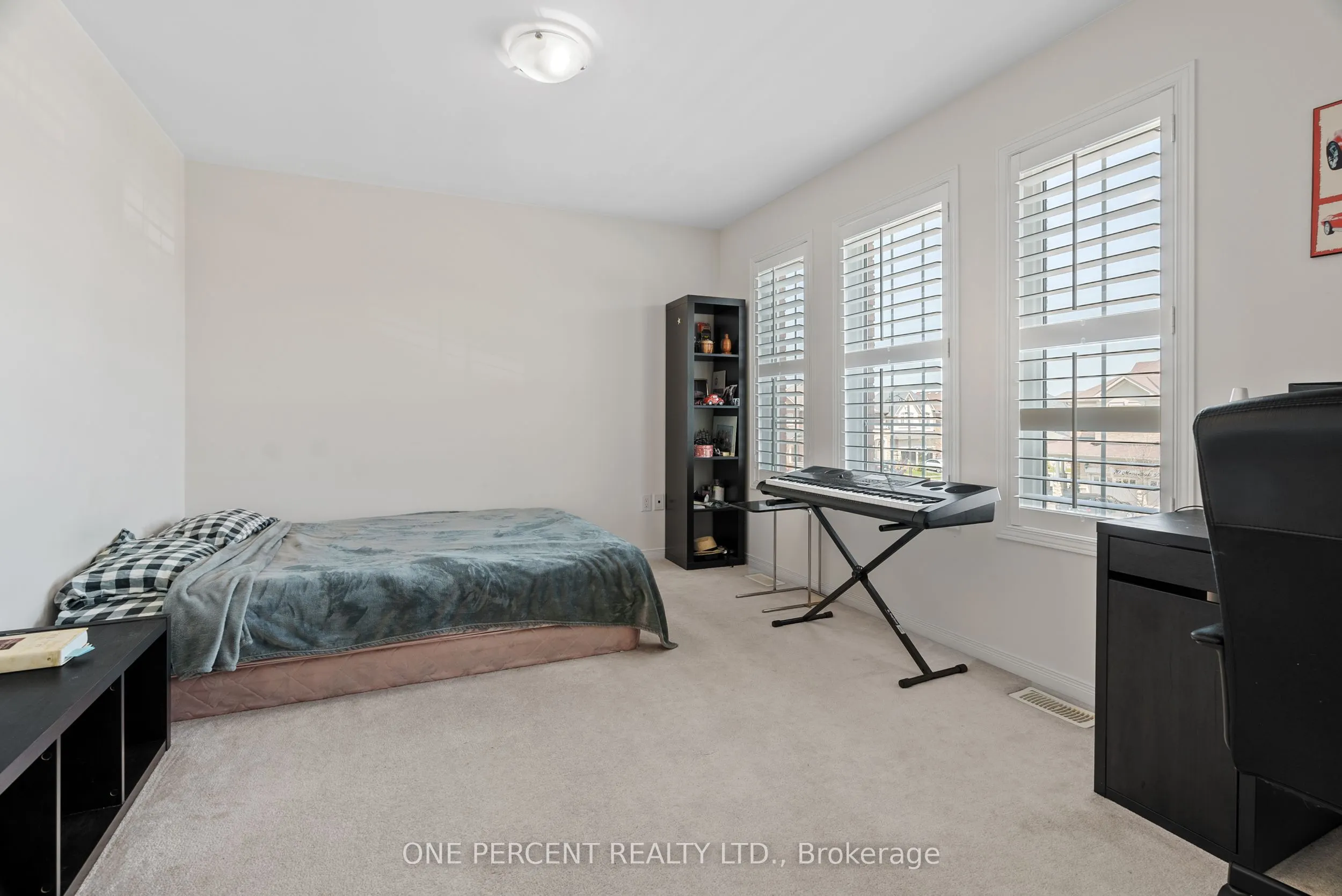 6 Duffel Crescent