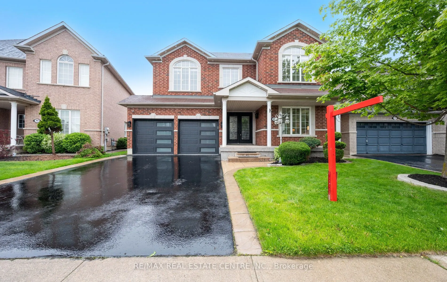 50 Amboise Crescent