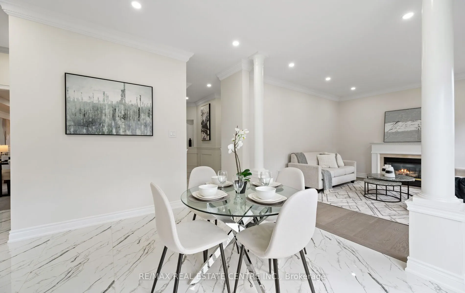 50 Amboise Crescent
