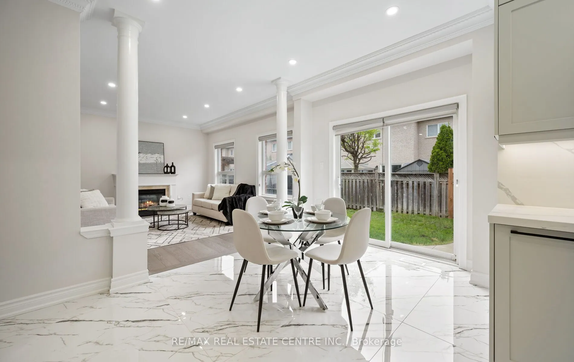 50 Amboise Crescent