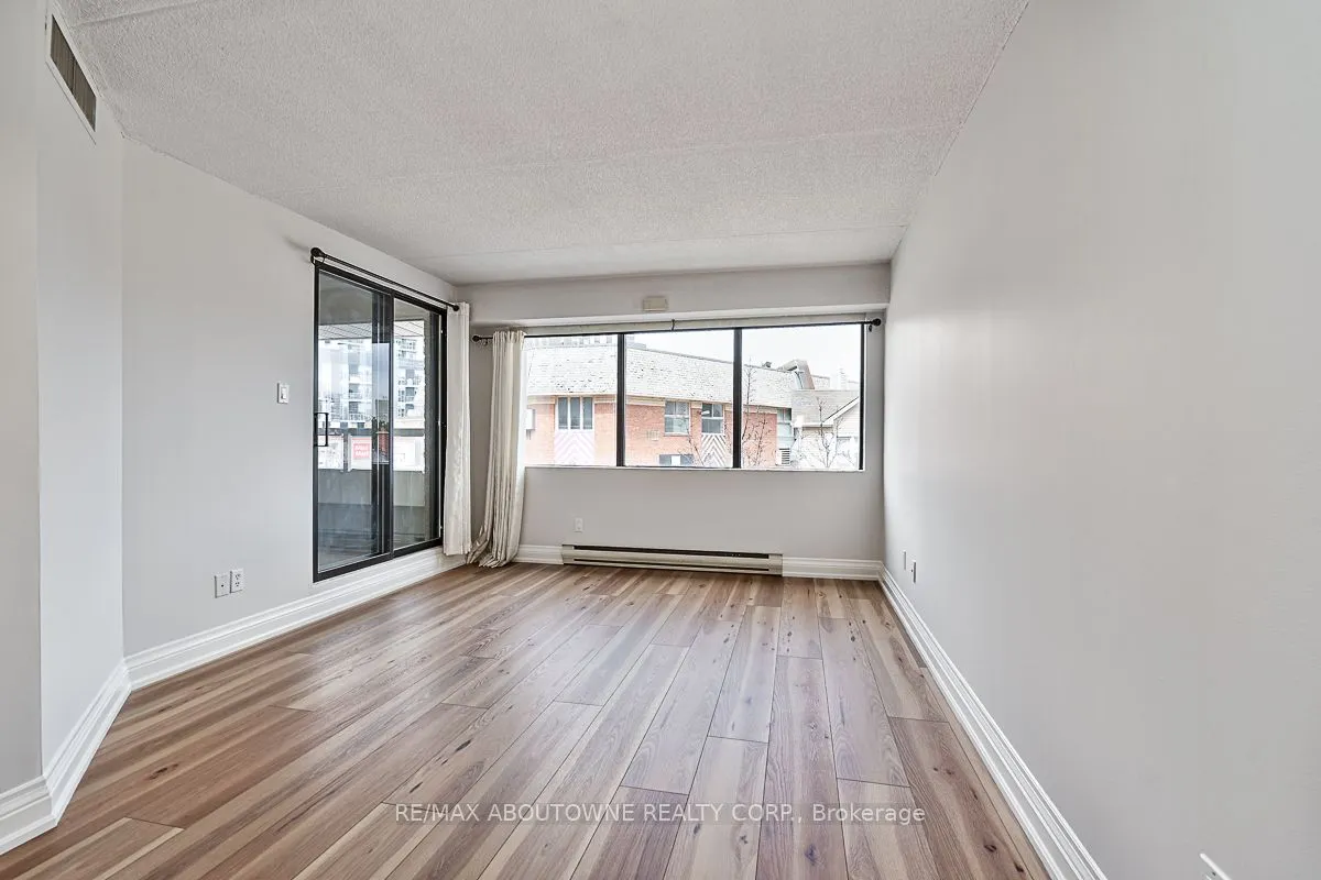 100 BRONTE Road, #205