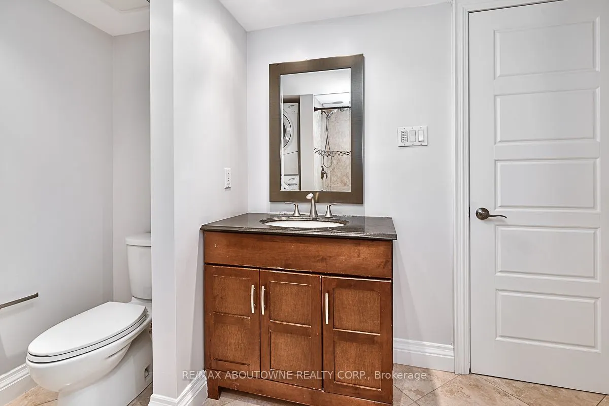 100 BRONTE Road, #205