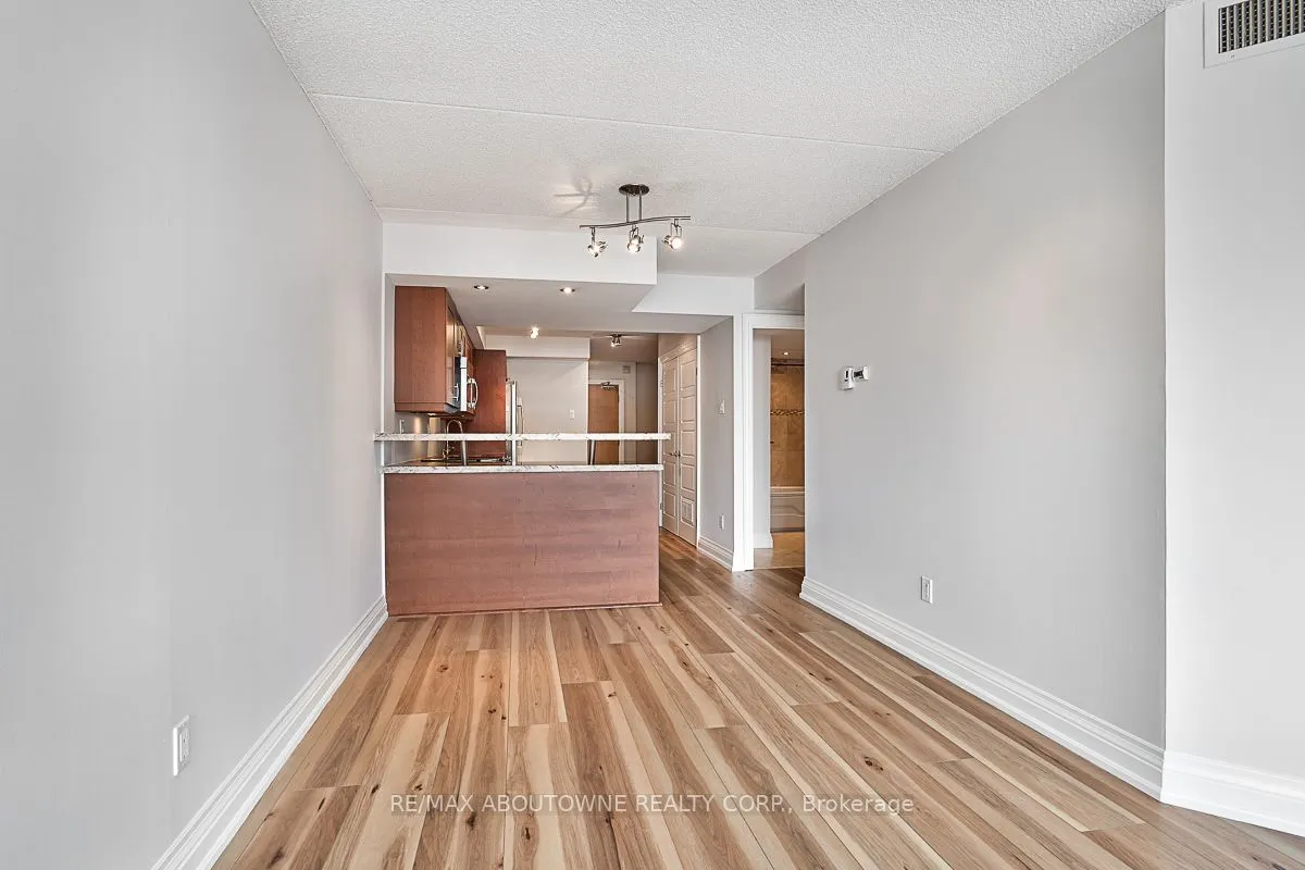 100 BRONTE Road, #205