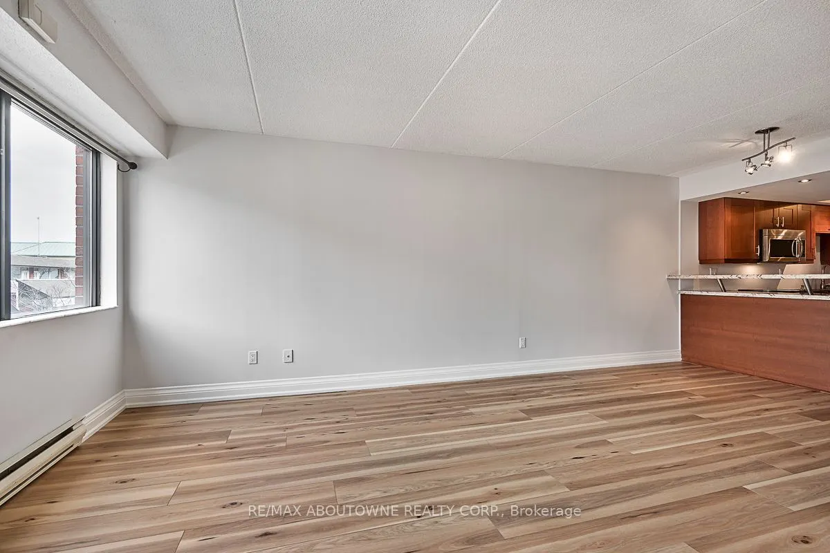 100 BRONTE Road, #205