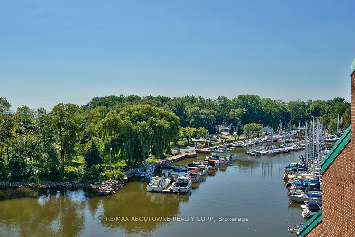 100 BRONTE Road, #205