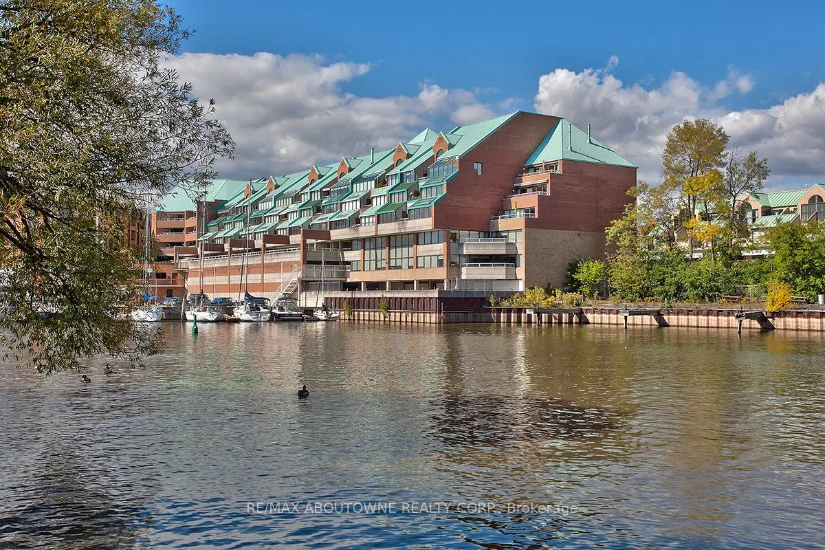 100 BRONTE Road, #205