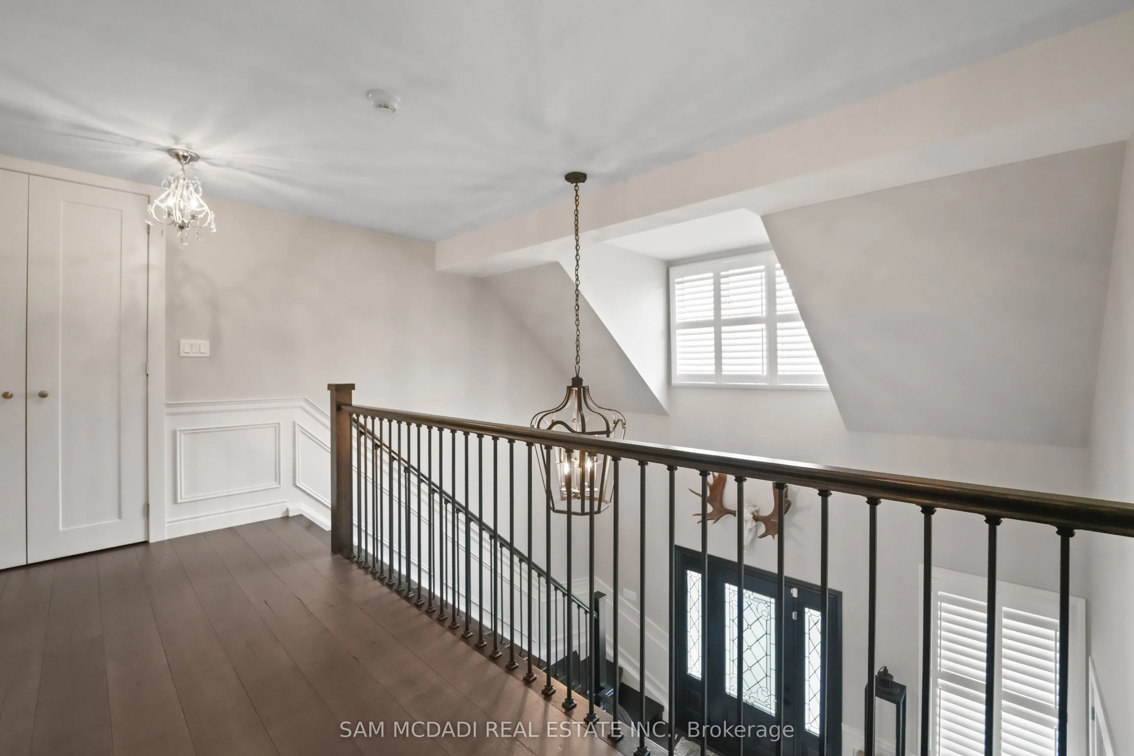 2592 Barrisdale Court