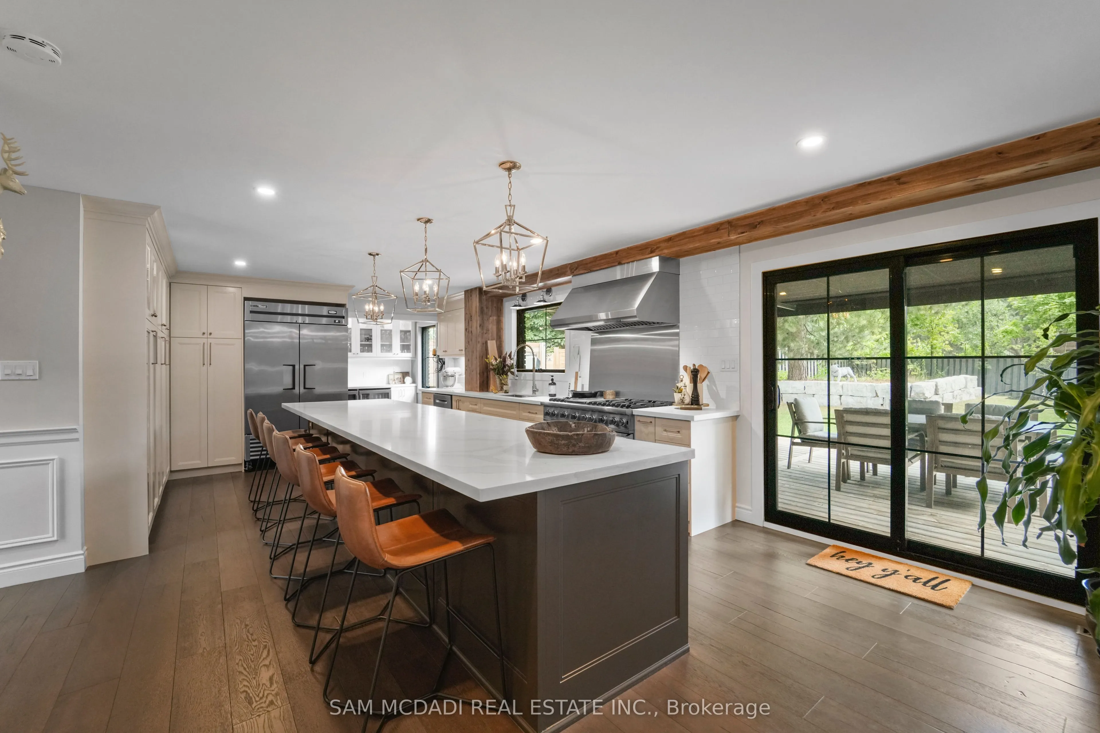 2592 Barrisdale Court