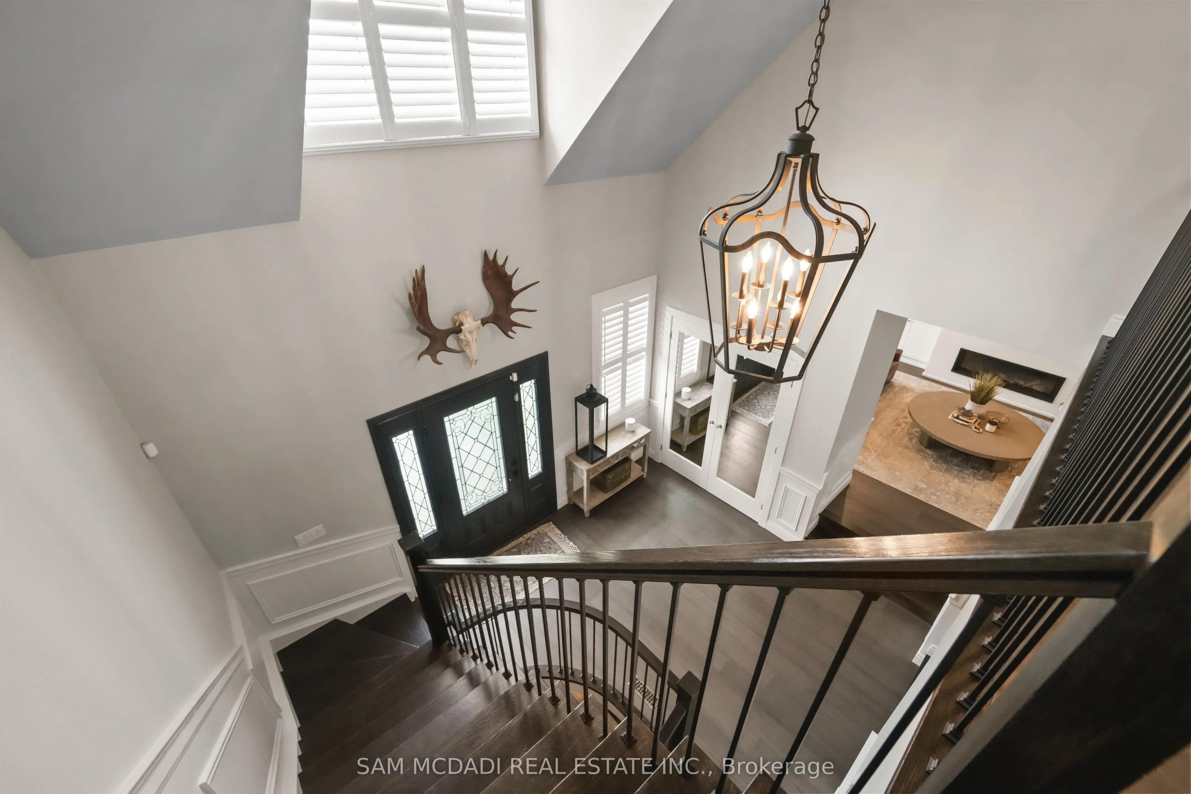 2592 Barrisdale Court