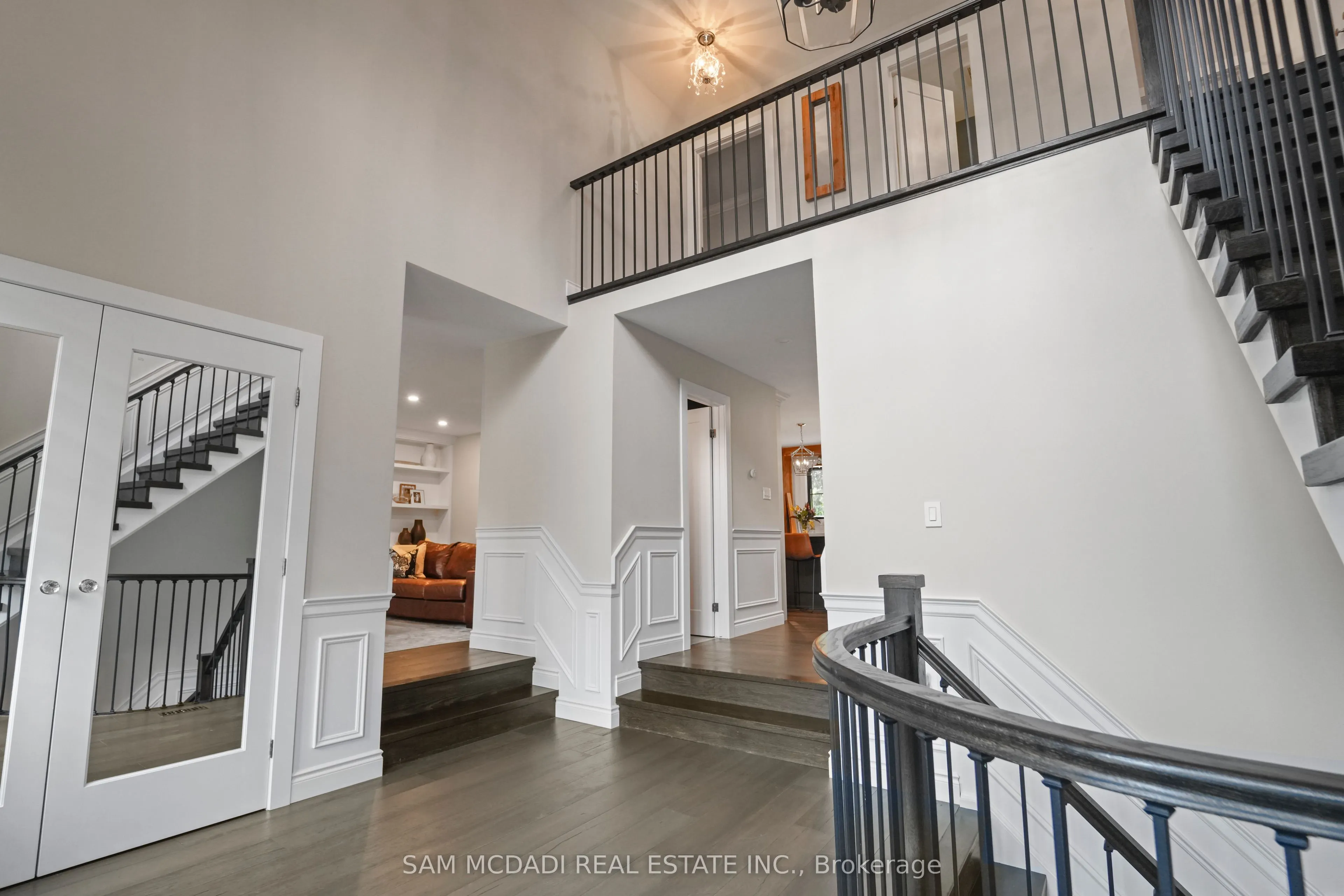 2592 Barrisdale Court