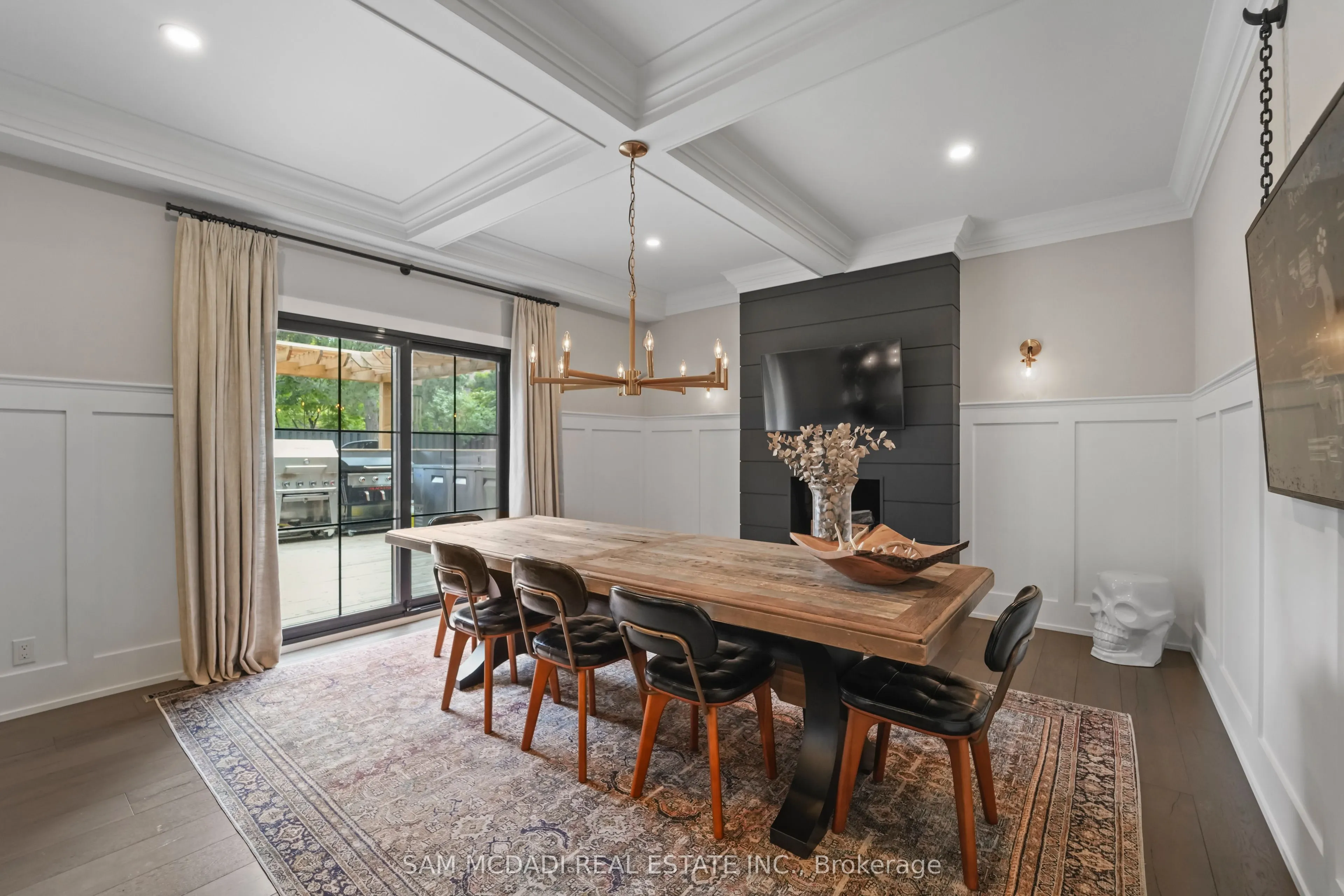 2592 Barrisdale Court