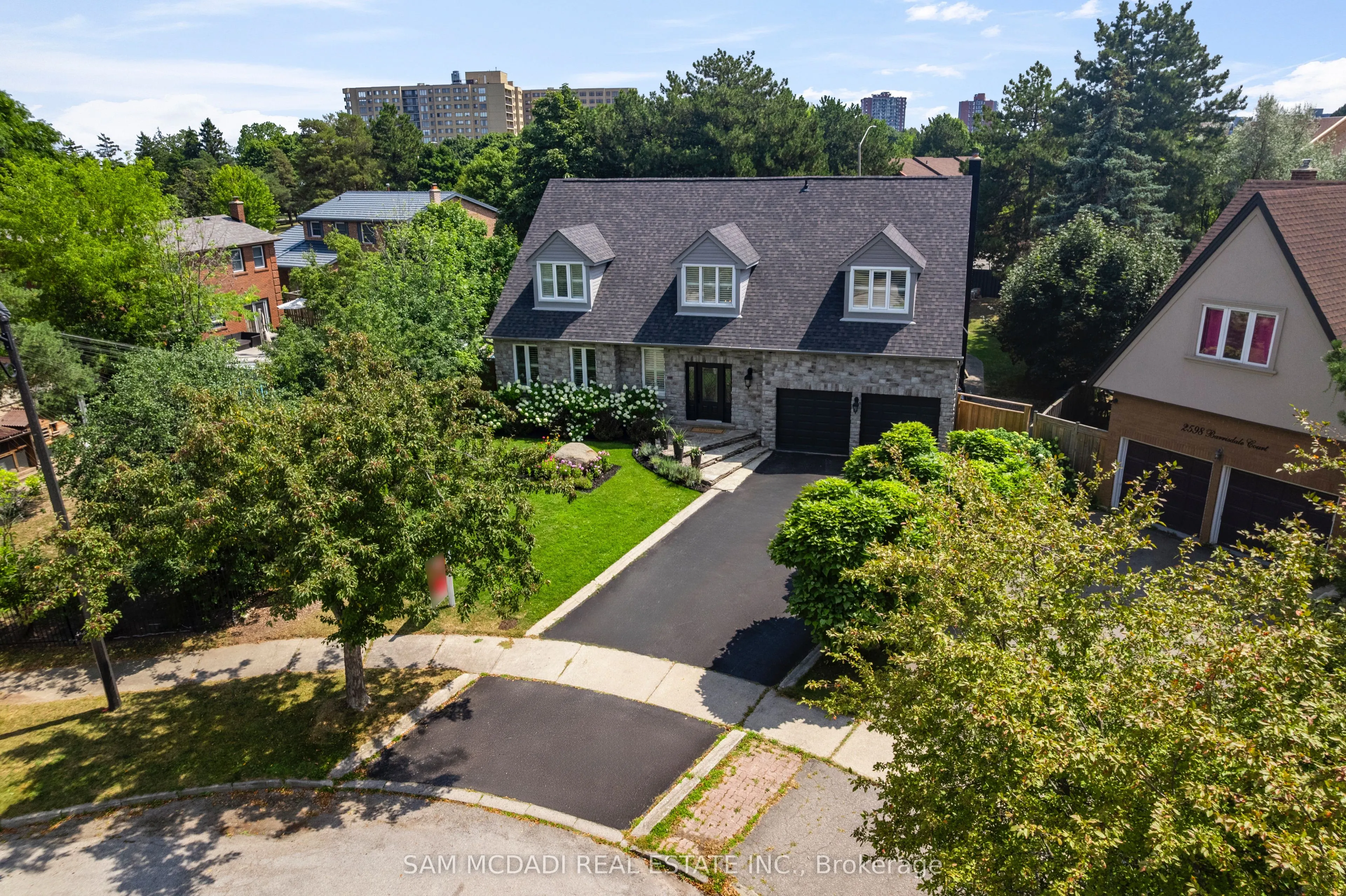 2592 Barrisdale Court