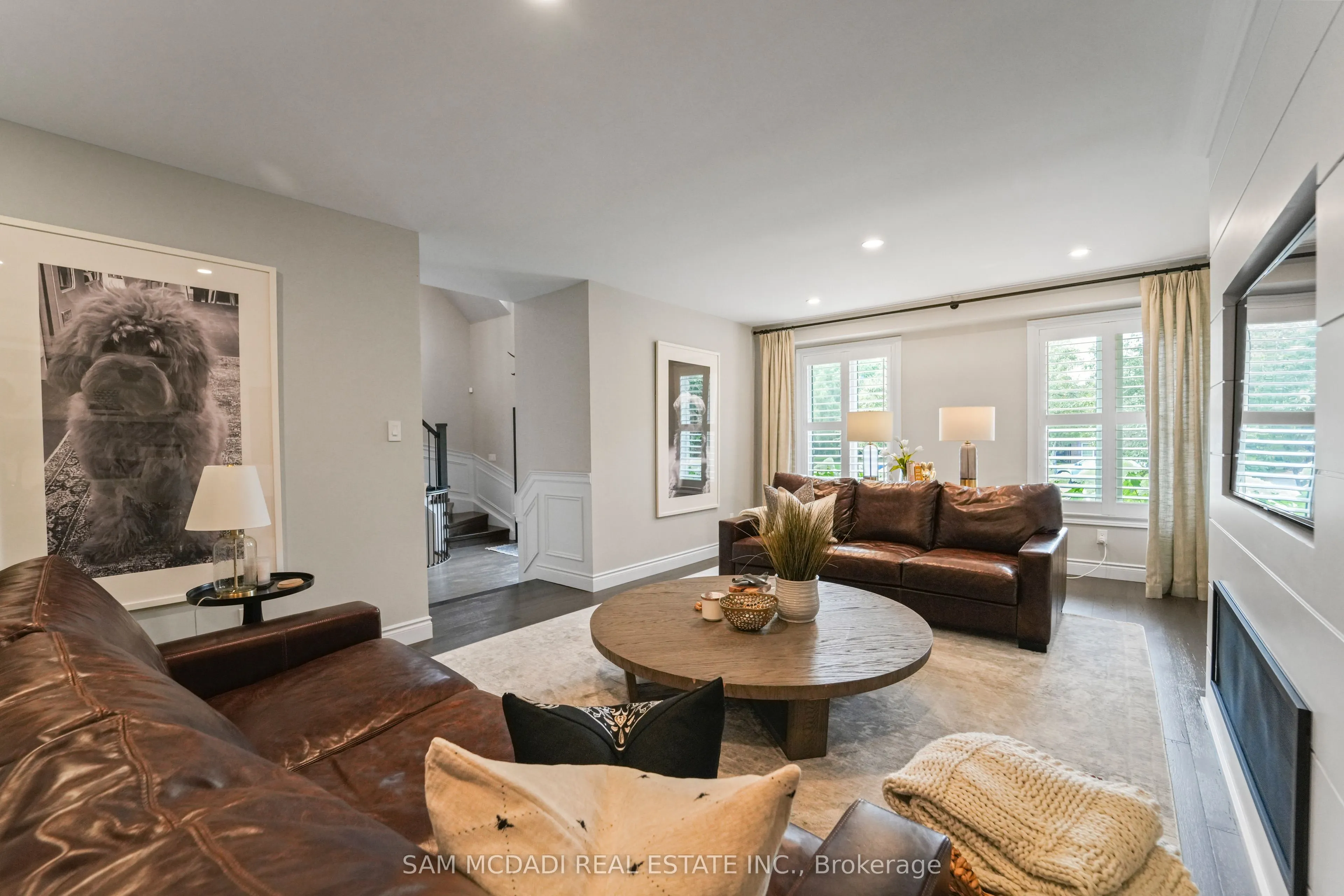 2592 Barrisdale Court