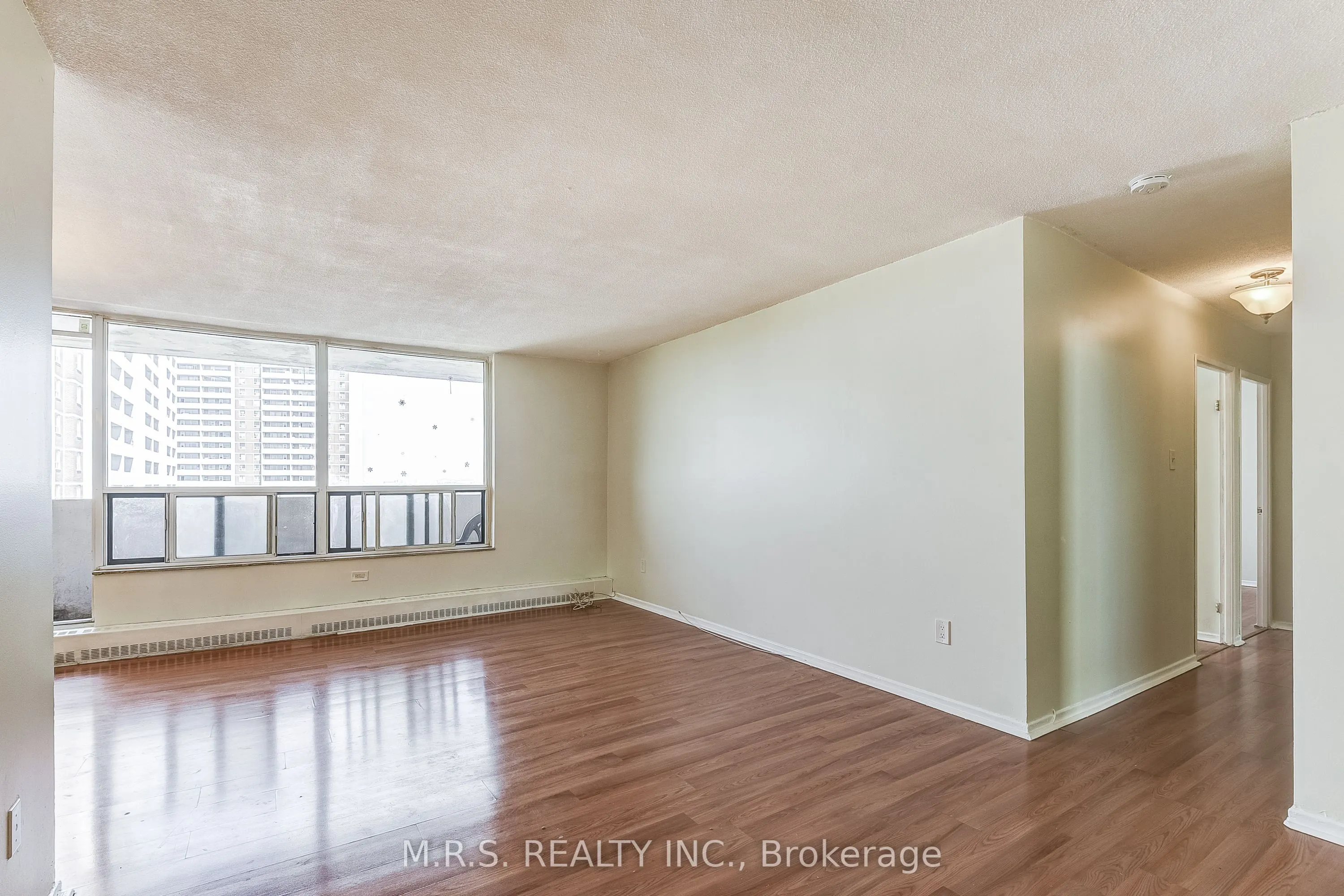 3390 Weston Road, #1502