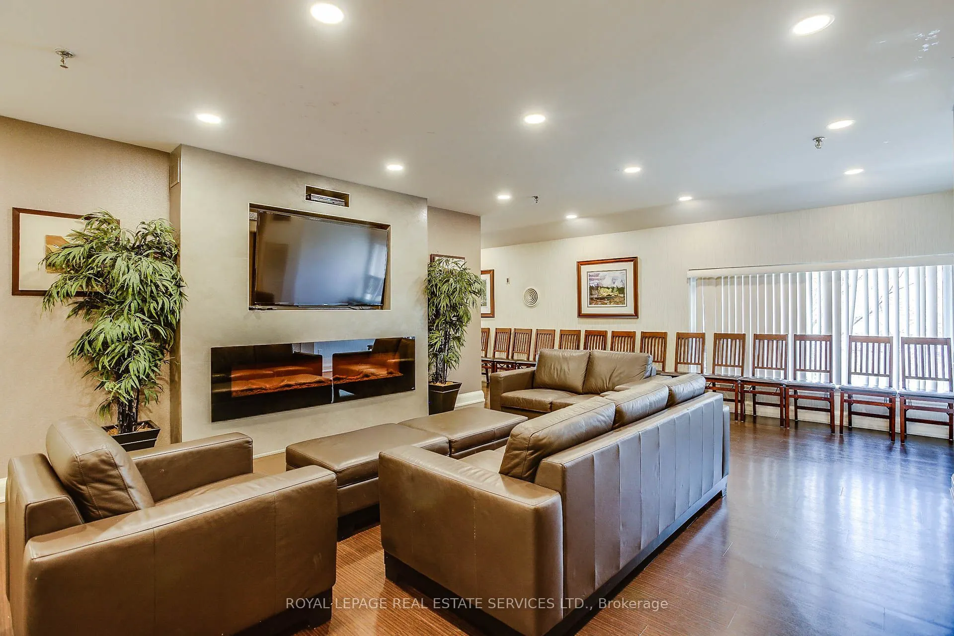 240 Scarlett Road, #1310