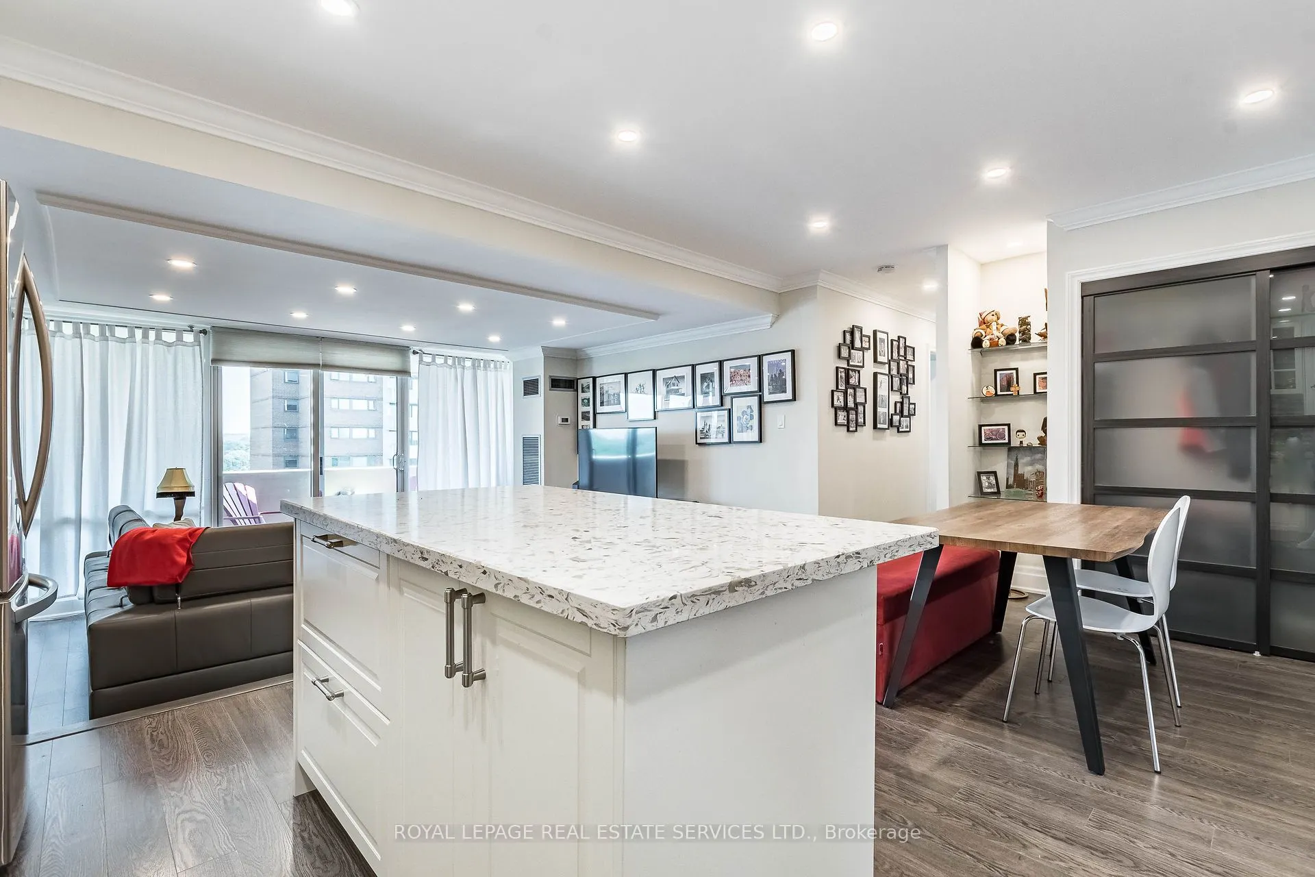 240 Scarlett Road, #1310