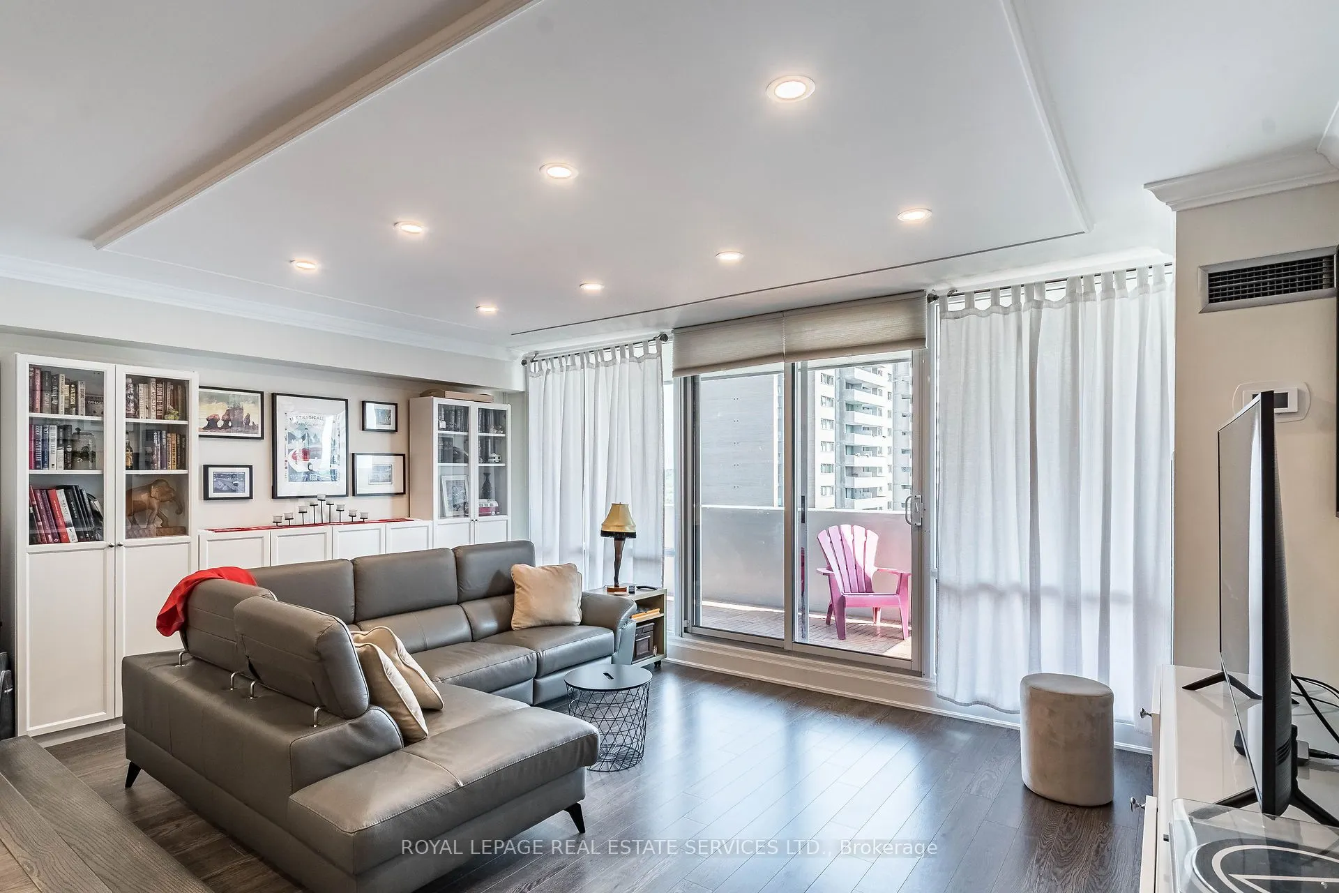 240 Scarlett Road, #1310