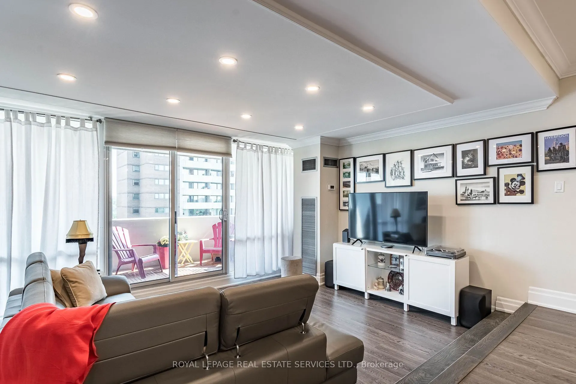 240 Scarlett Road, #1310