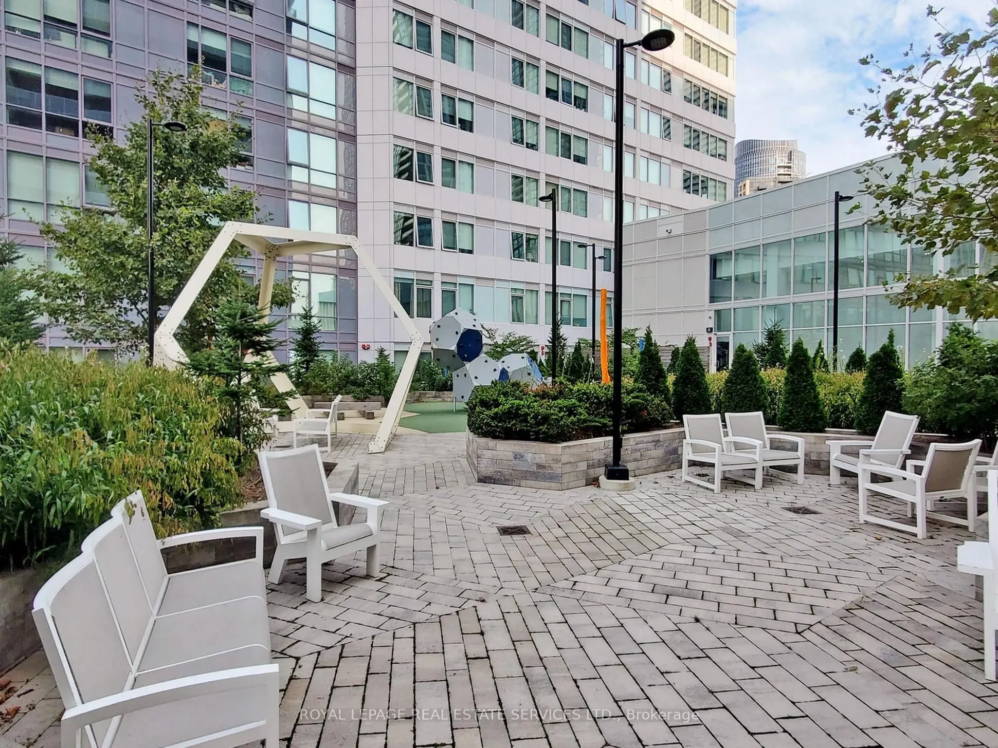 4065 Confederation Parkway, #1612