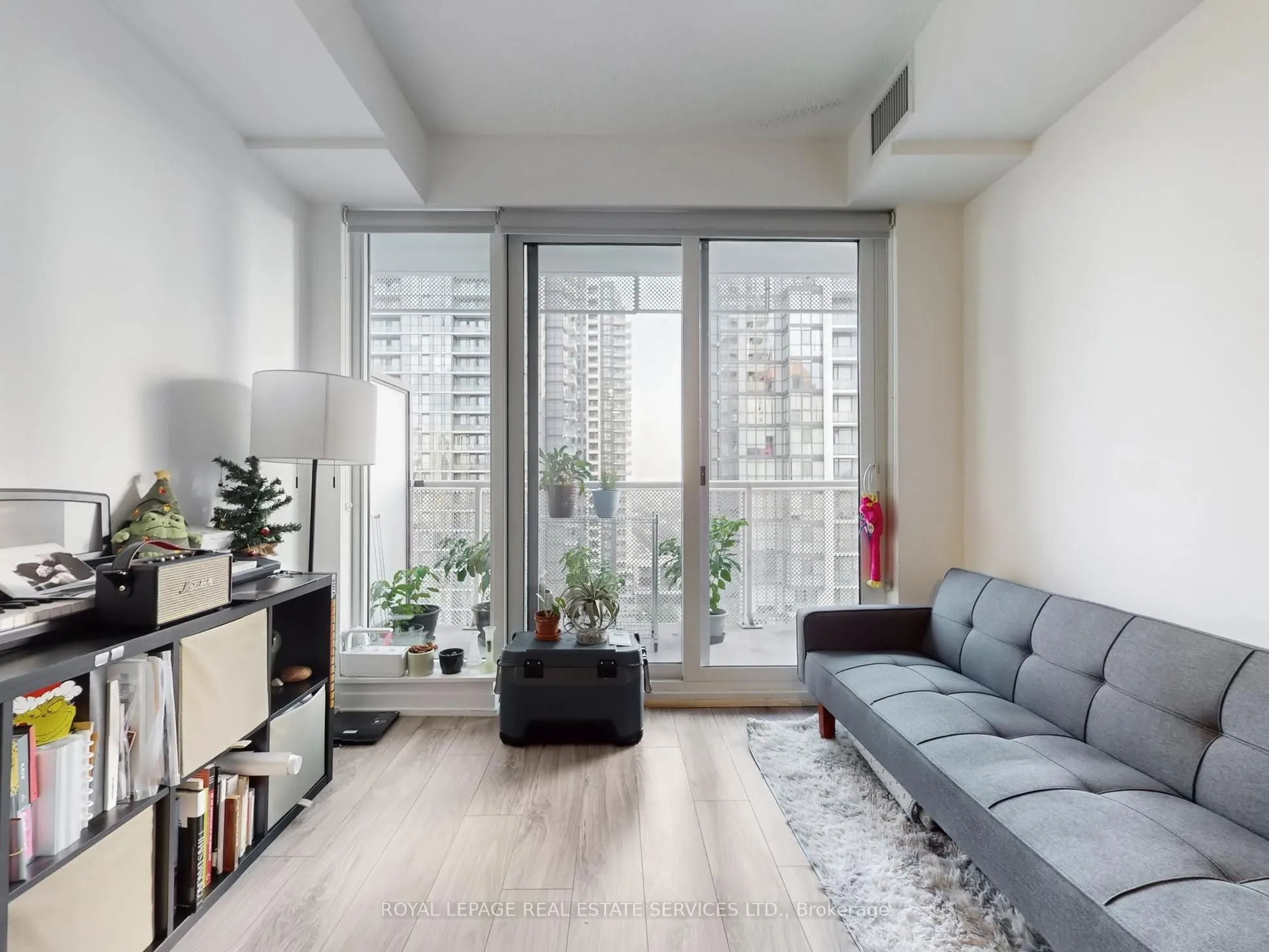 4065 Confederation Parkway, #1612