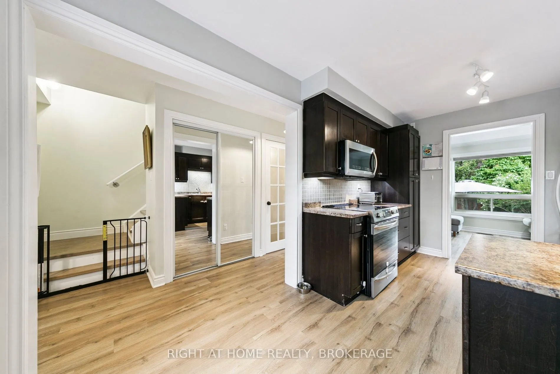 550 Eliza Crescent