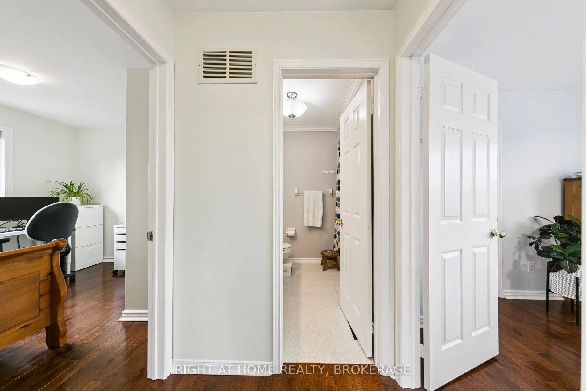 550 Eliza Crescent