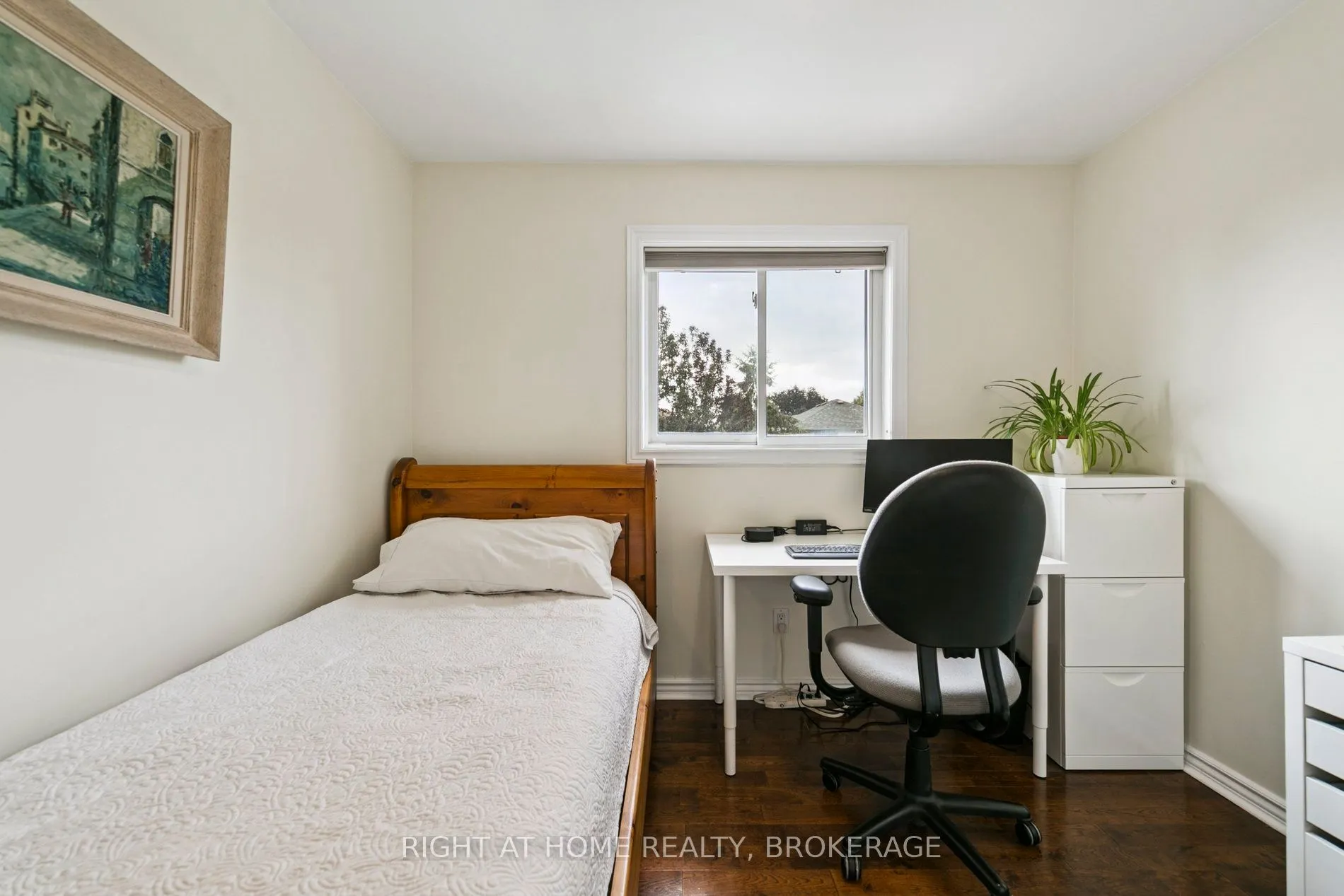 550 Eliza Crescent
