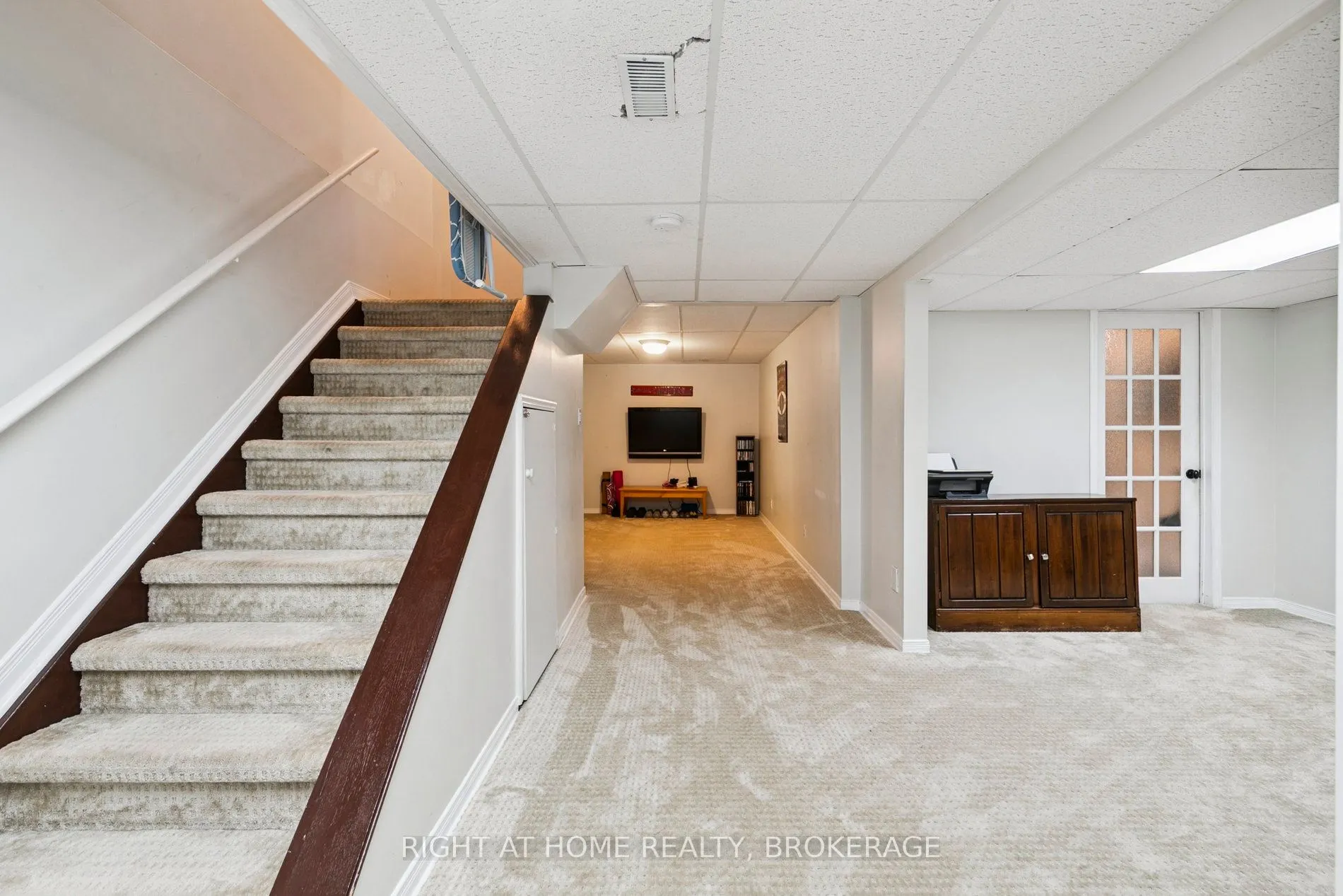 550 Eliza Crescent