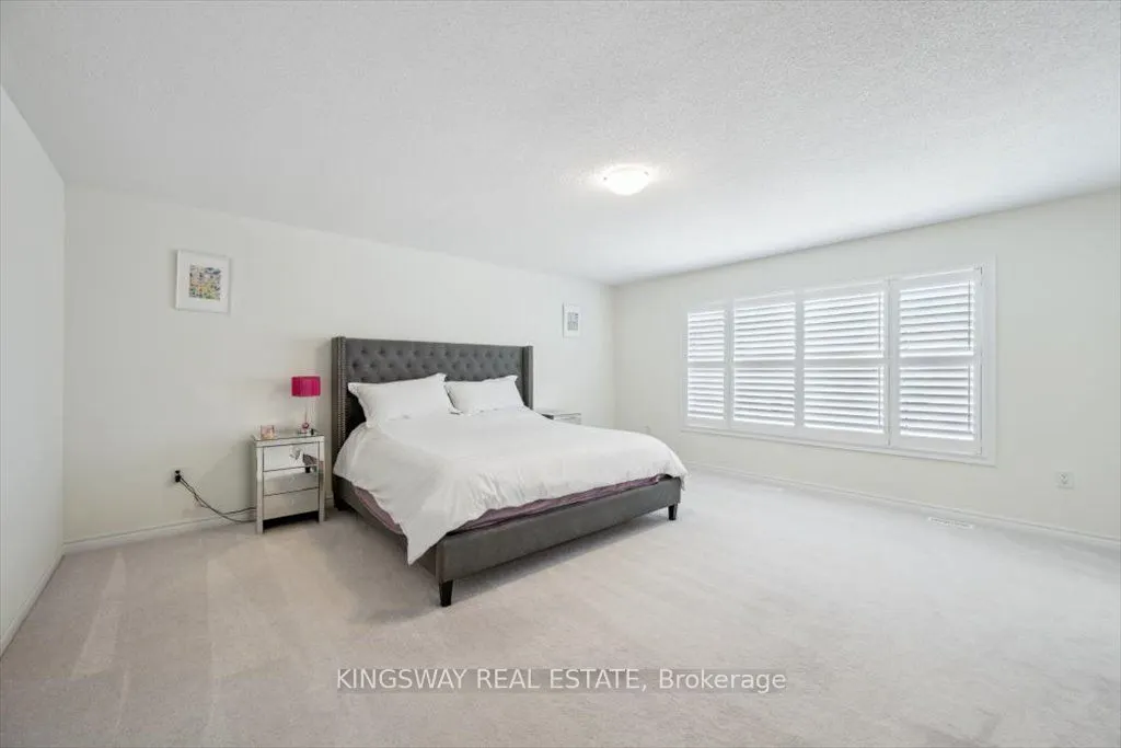 688 Kennedy Circle W