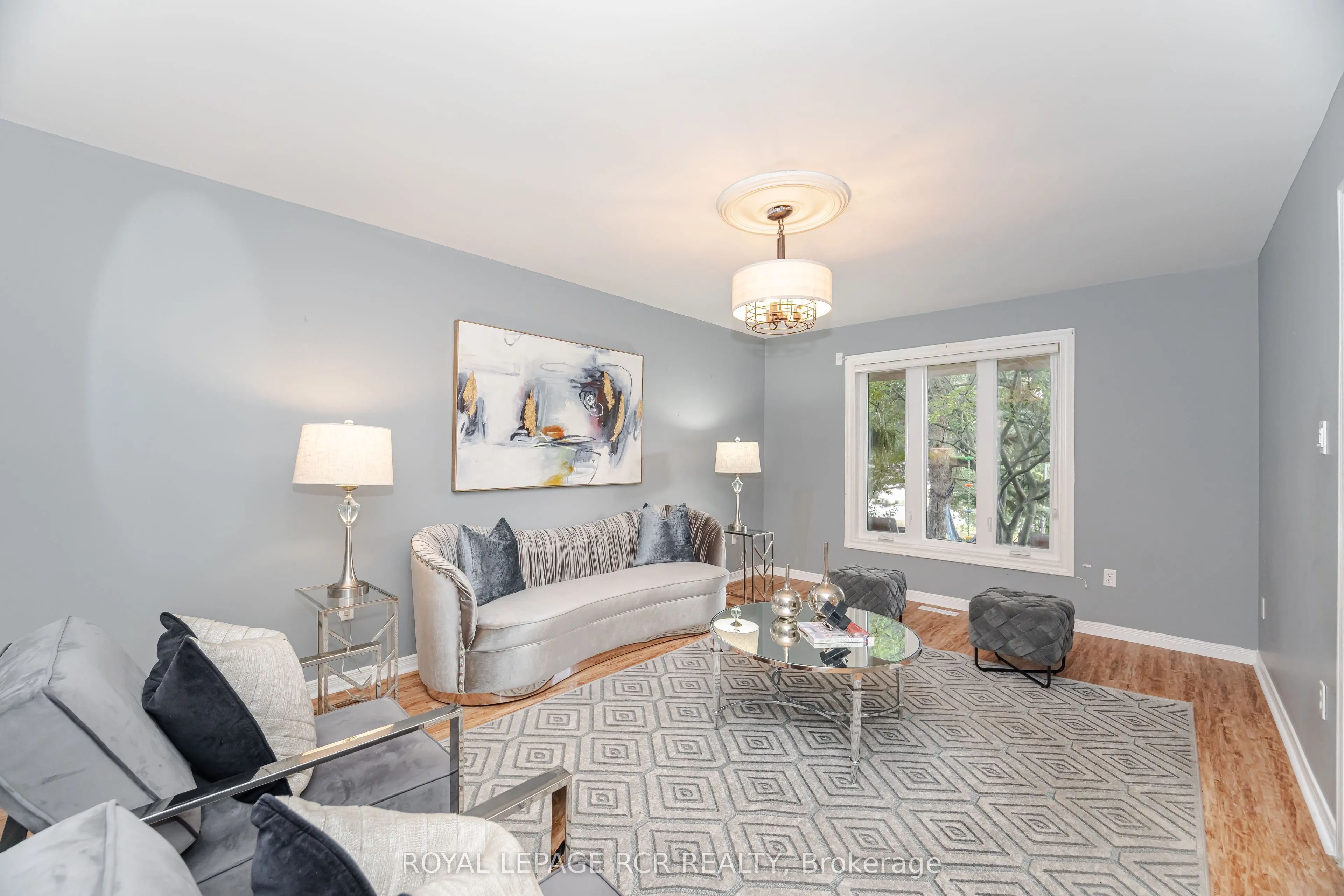 417 Kingsview Drive