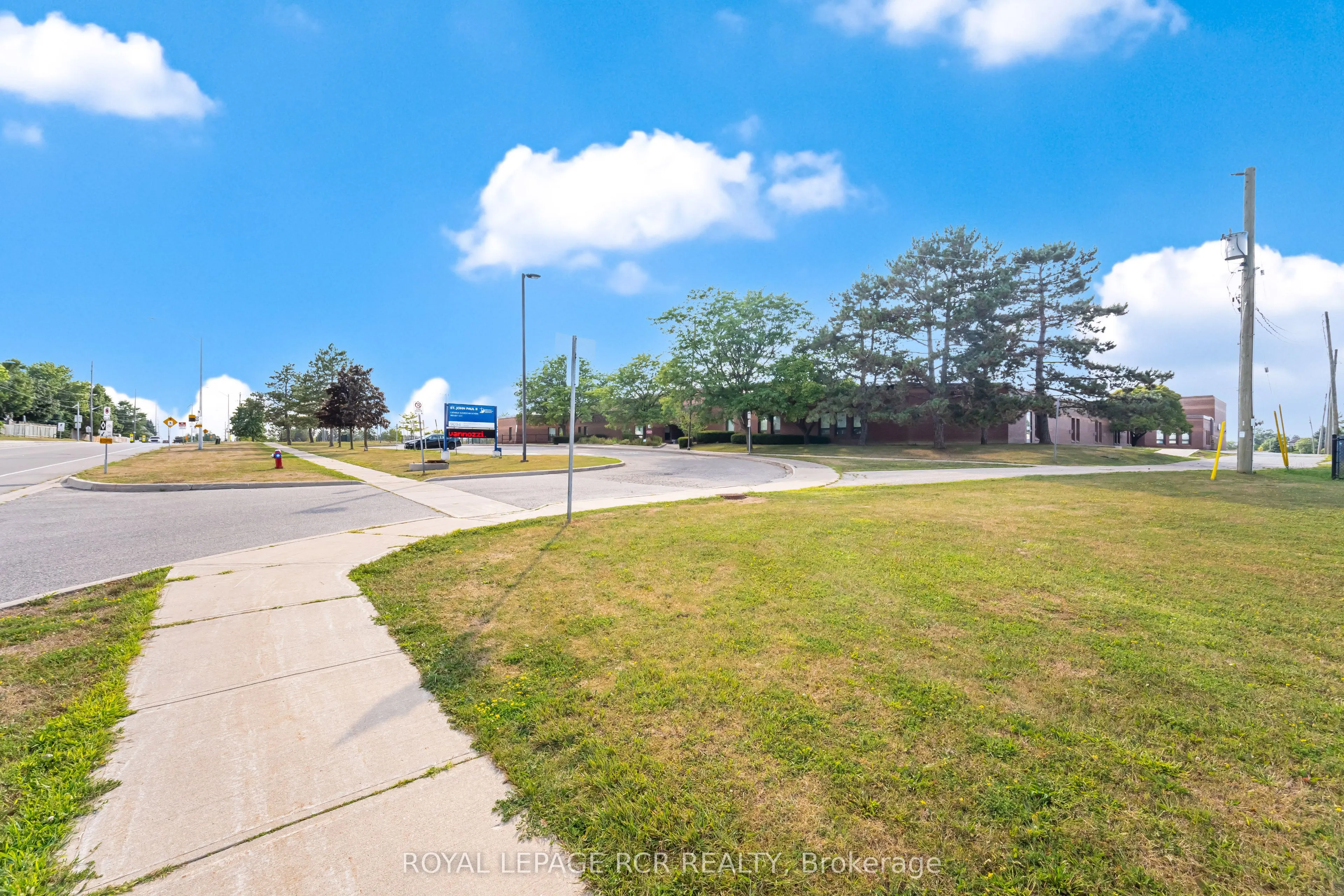 417 Kingsview Drive