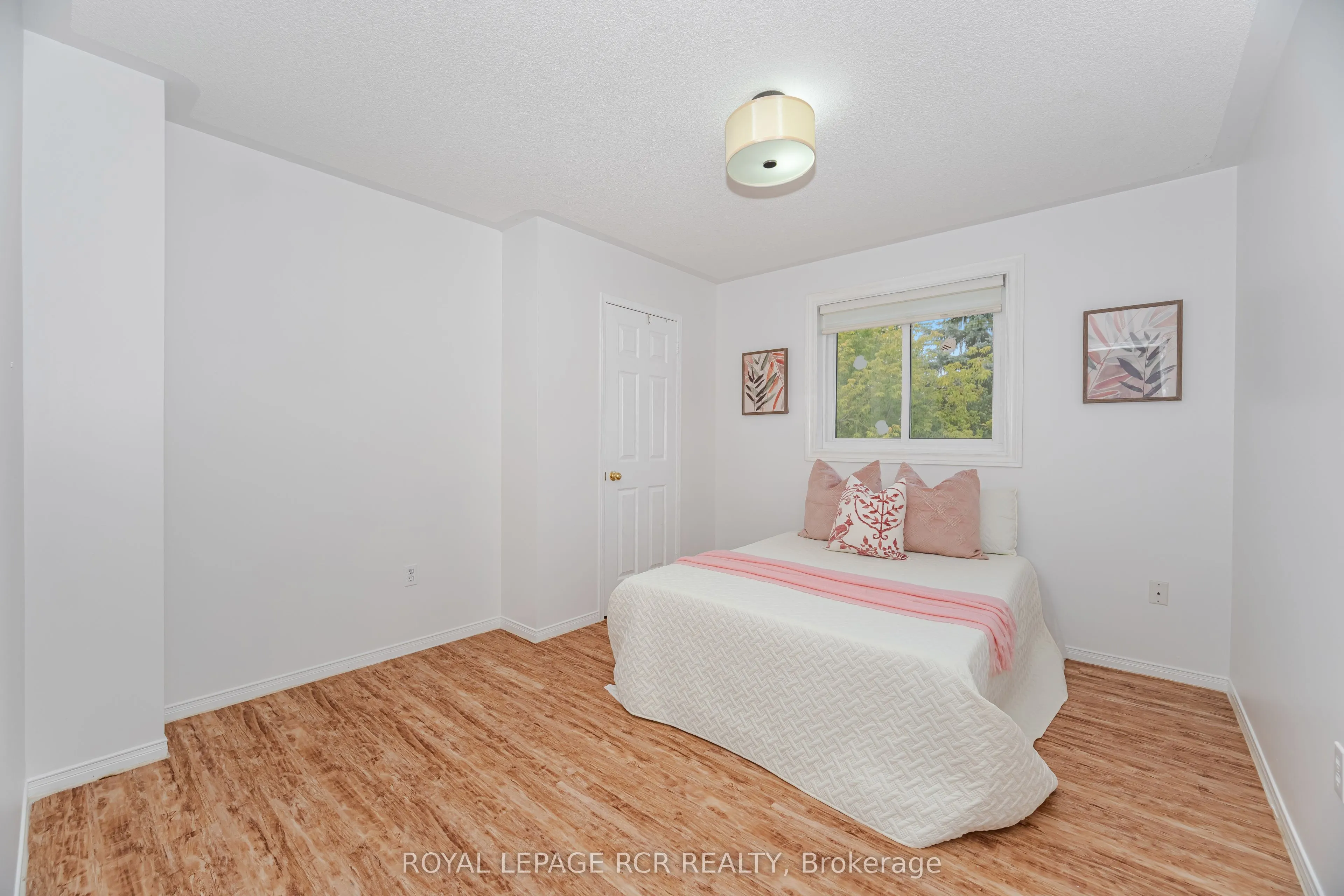 417 Kingsview Drive