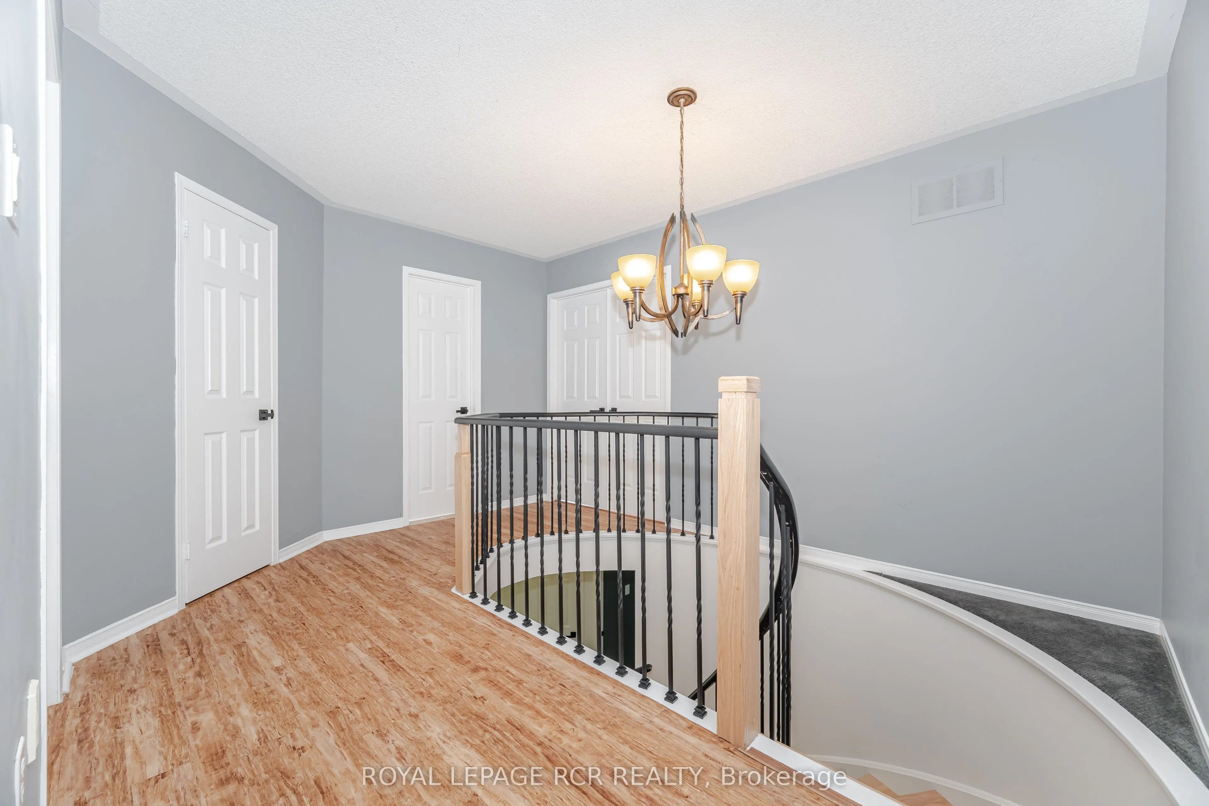 417 Kingsview Drive