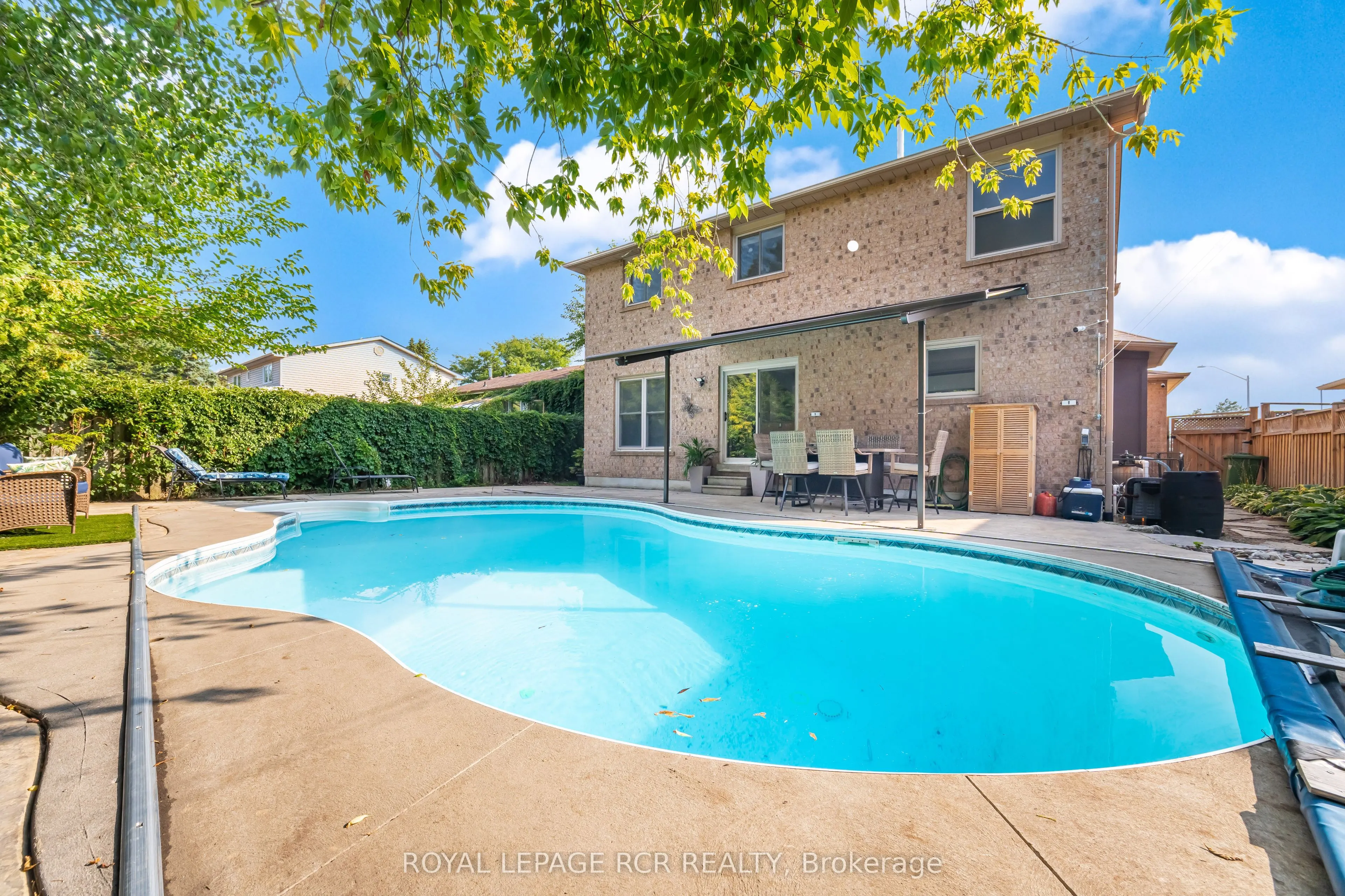 417 Kingsview Drive
