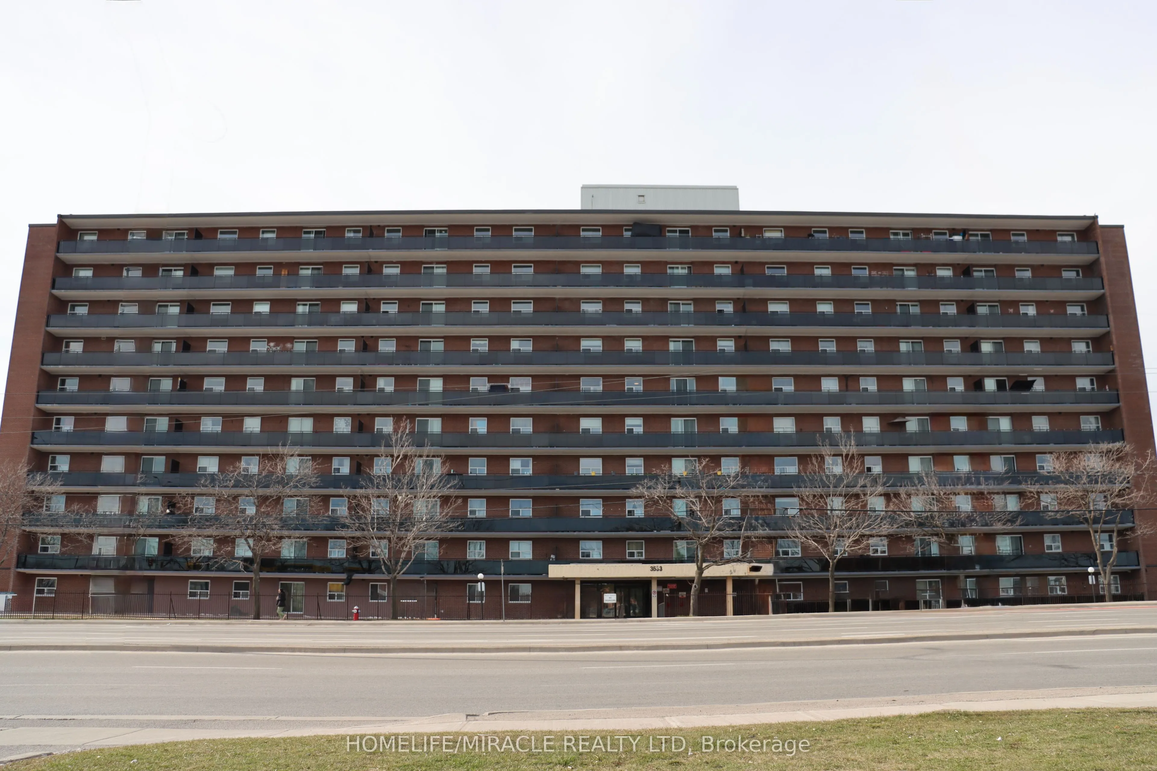 3533 Derry Road E, #608